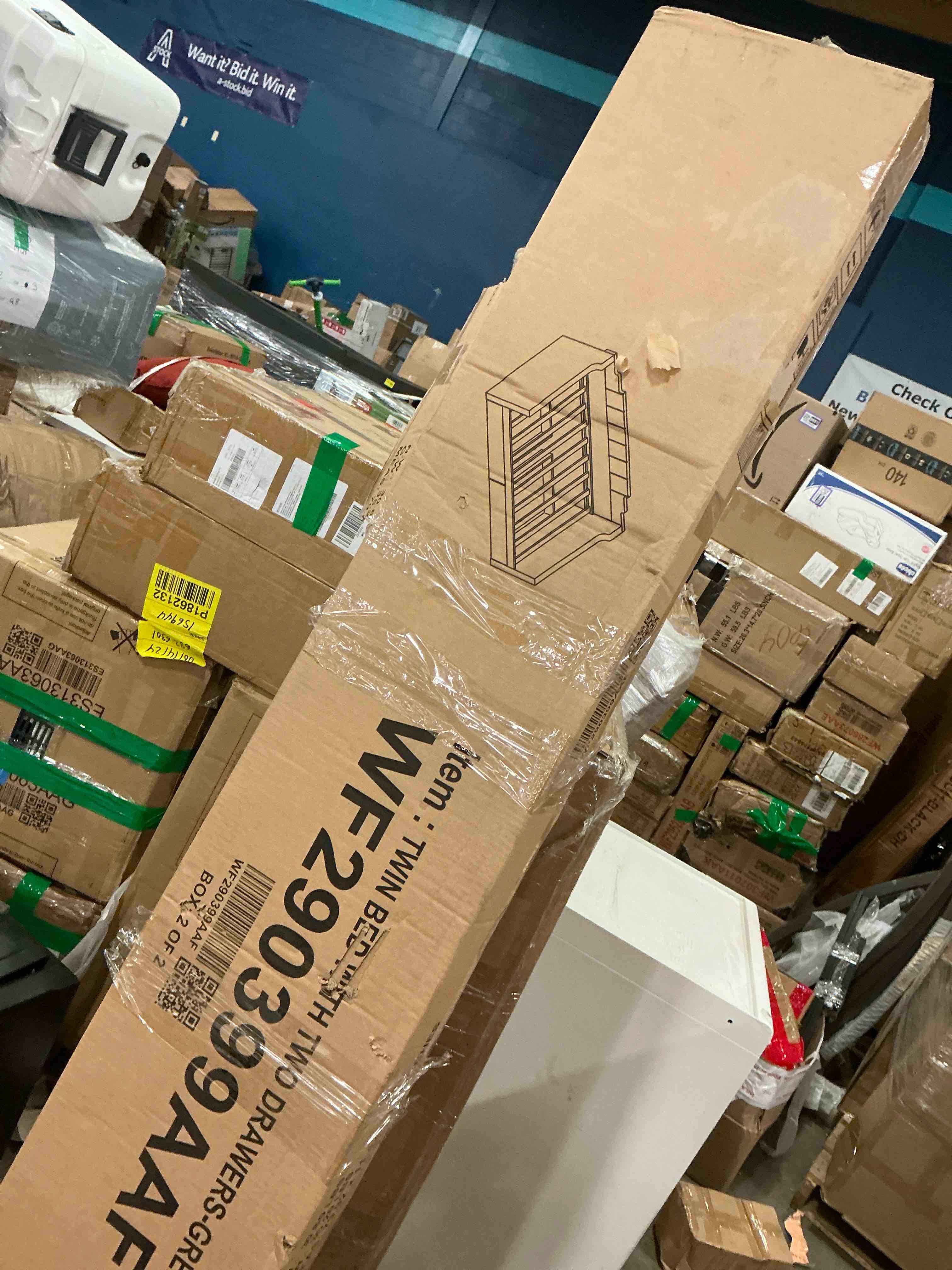 https://s3.amazonaws.com/lotting-images-prod/bidfta/TEA0411029_1734104965868.jpeg
