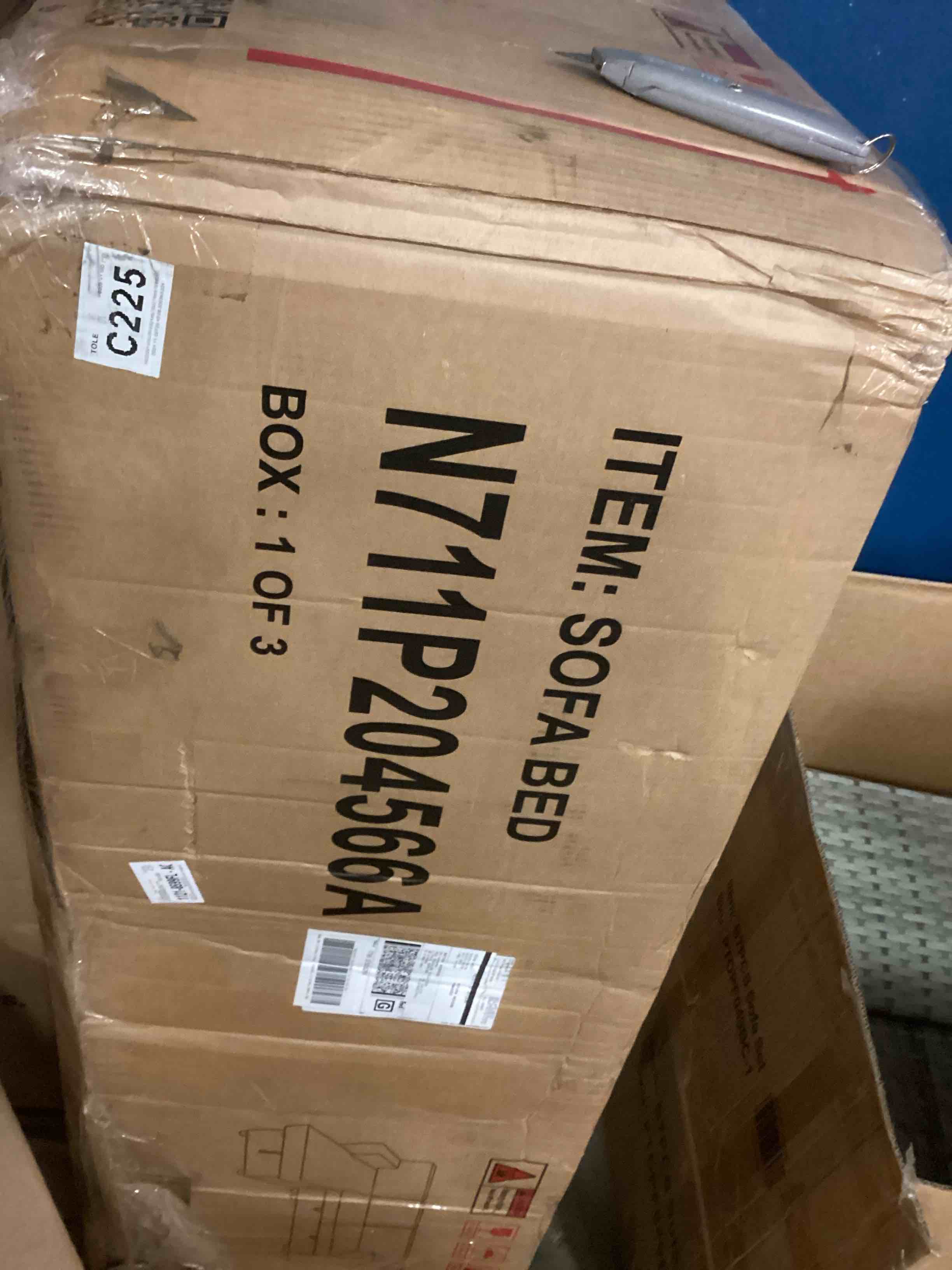 https://s3.amazonaws.com/lotting-images-prod/bidfta/TEA0411324_1733772612640.jpeg