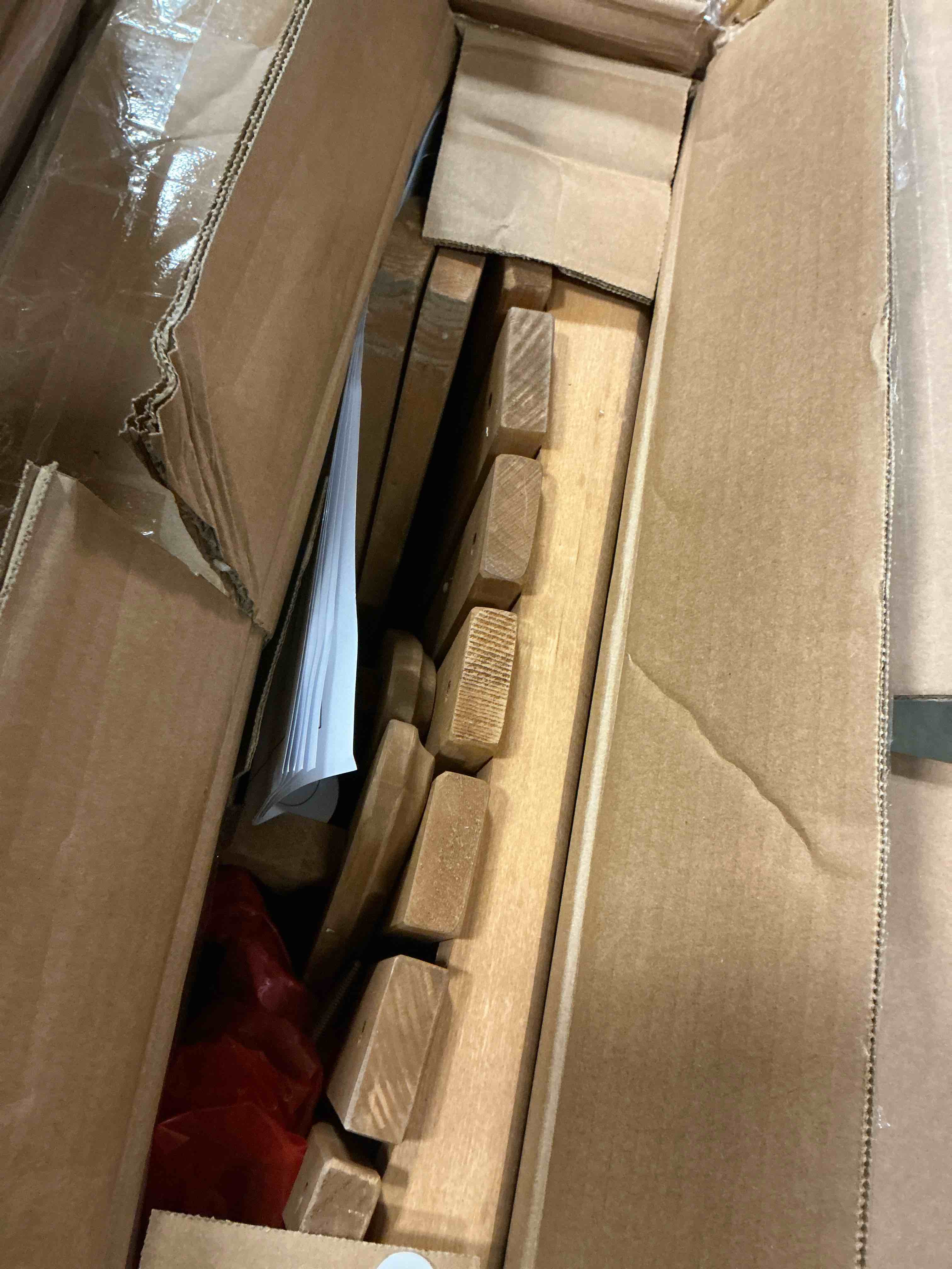 https://s3.amazonaws.com/lotting-images-prod/bidfta/TEA0411432_1733766185763.jpeg