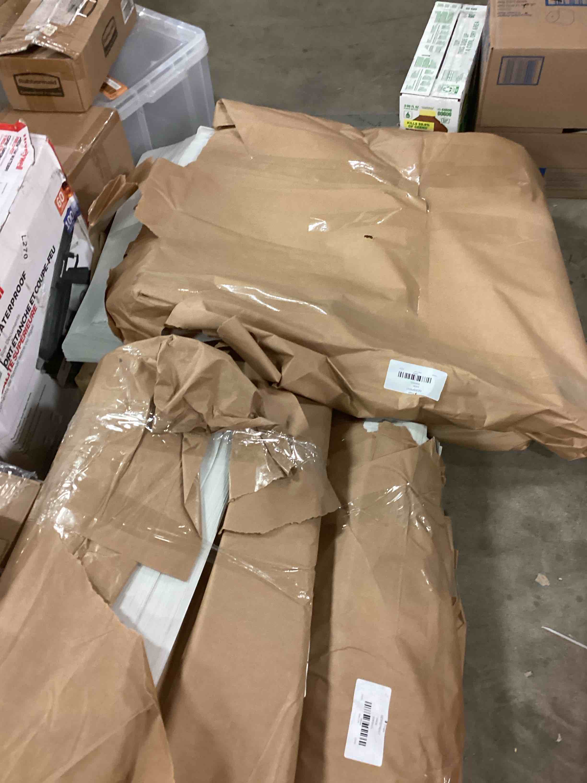 https://s3.amazonaws.com/lotting-images-prod/bidfta/TEA0414294_1731856458259.jpeg