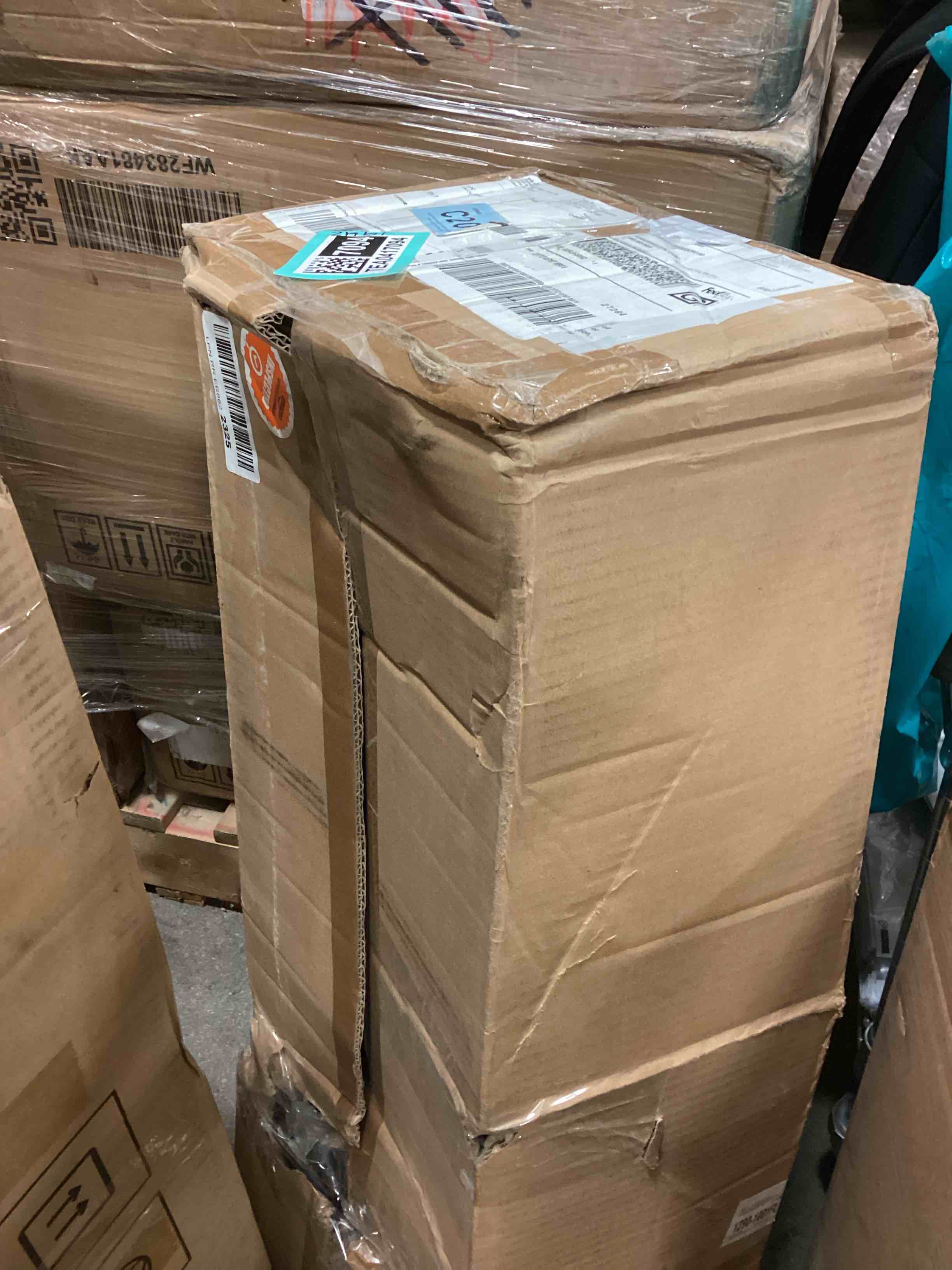 https://s3.amazonaws.com/lotting-images-prod/bidfta/TEA0417094_1733588703316.jpeg