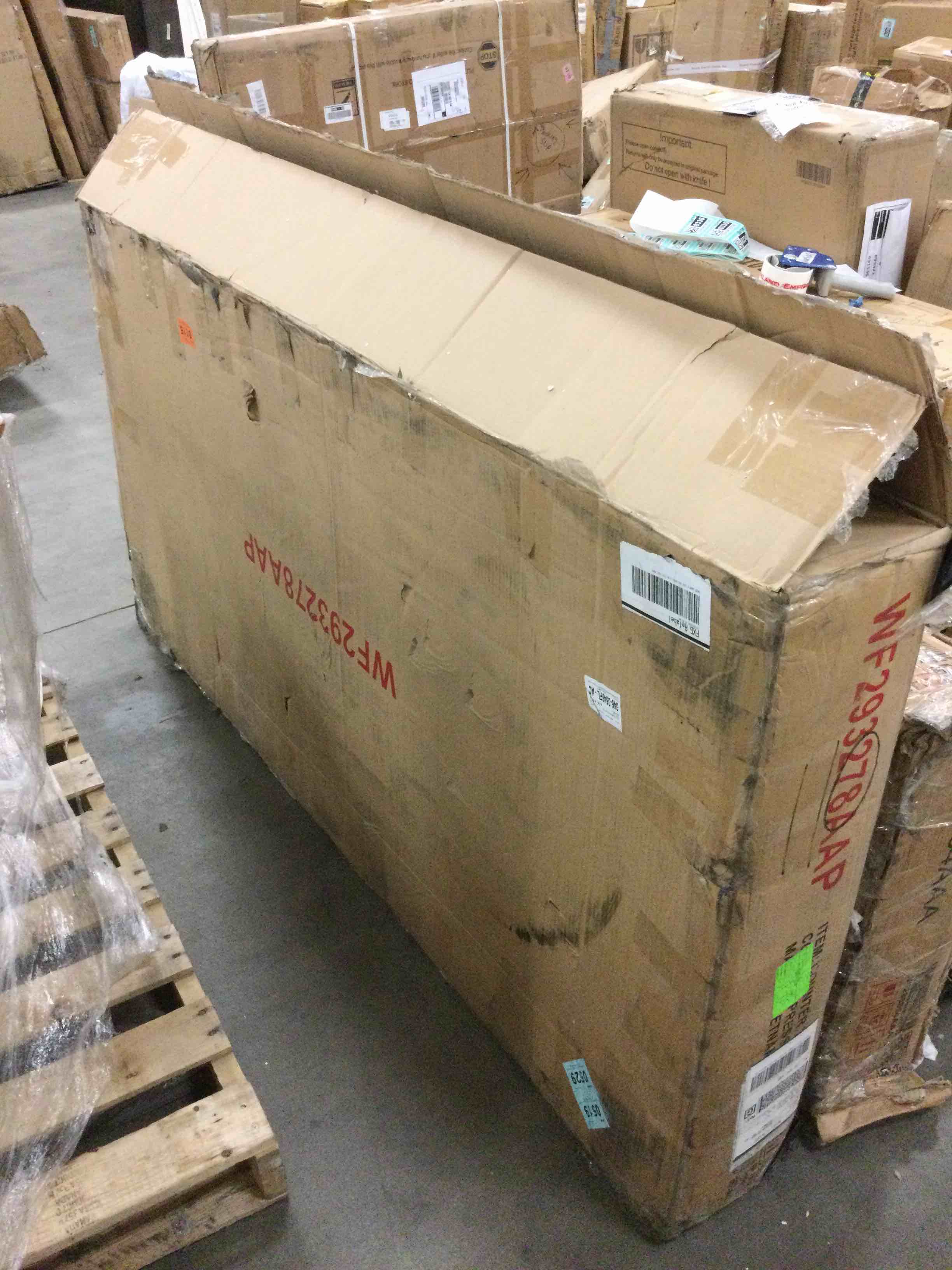 https://s3.amazonaws.com/lotting-images-prod/bidfta/TEA0418336_1735576906508.jpeg
