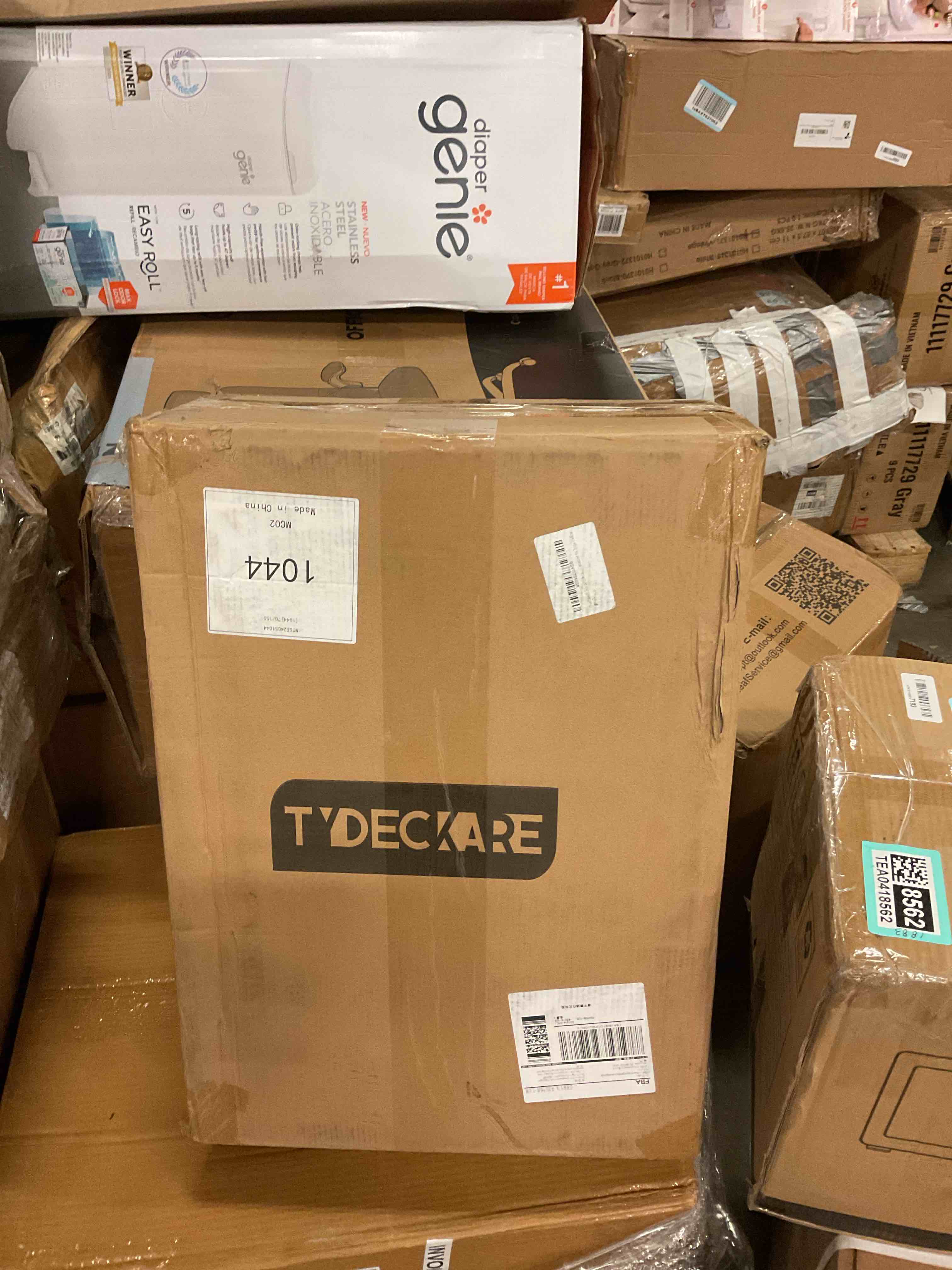 https://s3.amazonaws.com/lotting-images-prod/bidfta/TEA0418563_1733178812442.jpeg