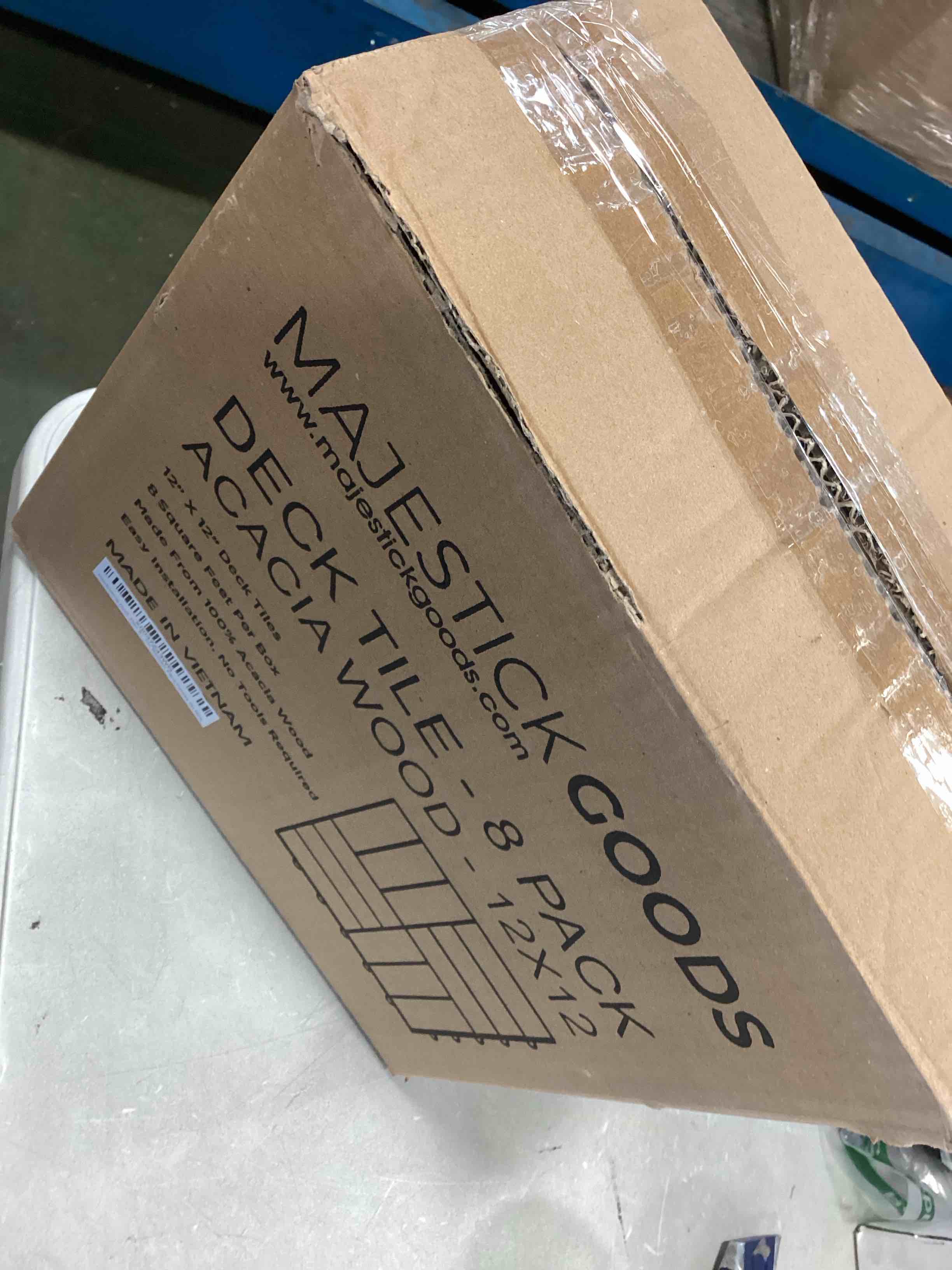 https://s3.amazonaws.com/lotting-images-prod/bidfta/TEA0420155_1728575728123.jpeg