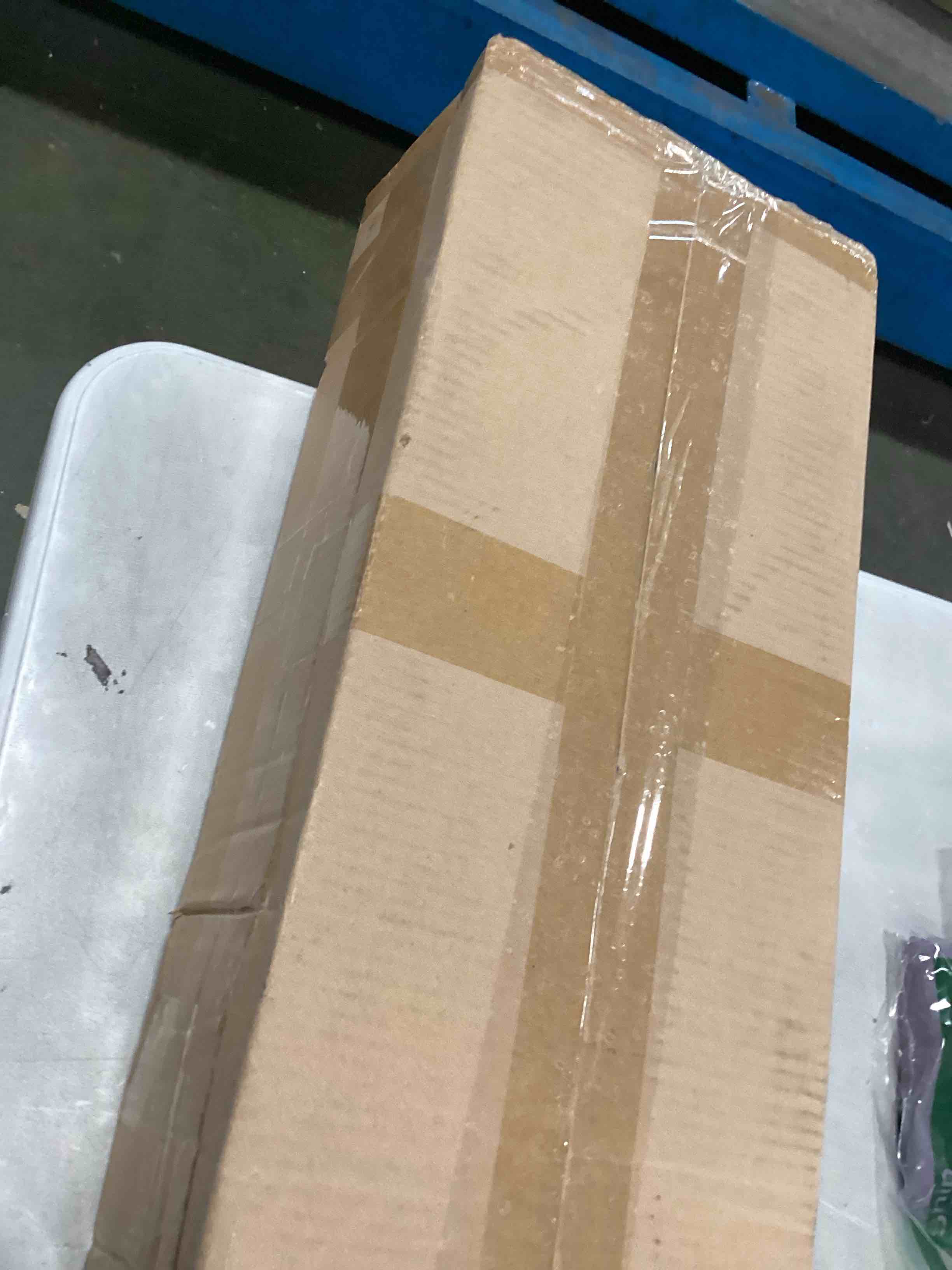 https://s3.amazonaws.com/lotting-images-prod/bidfta/TEA0420158_1728575517719.jpeg