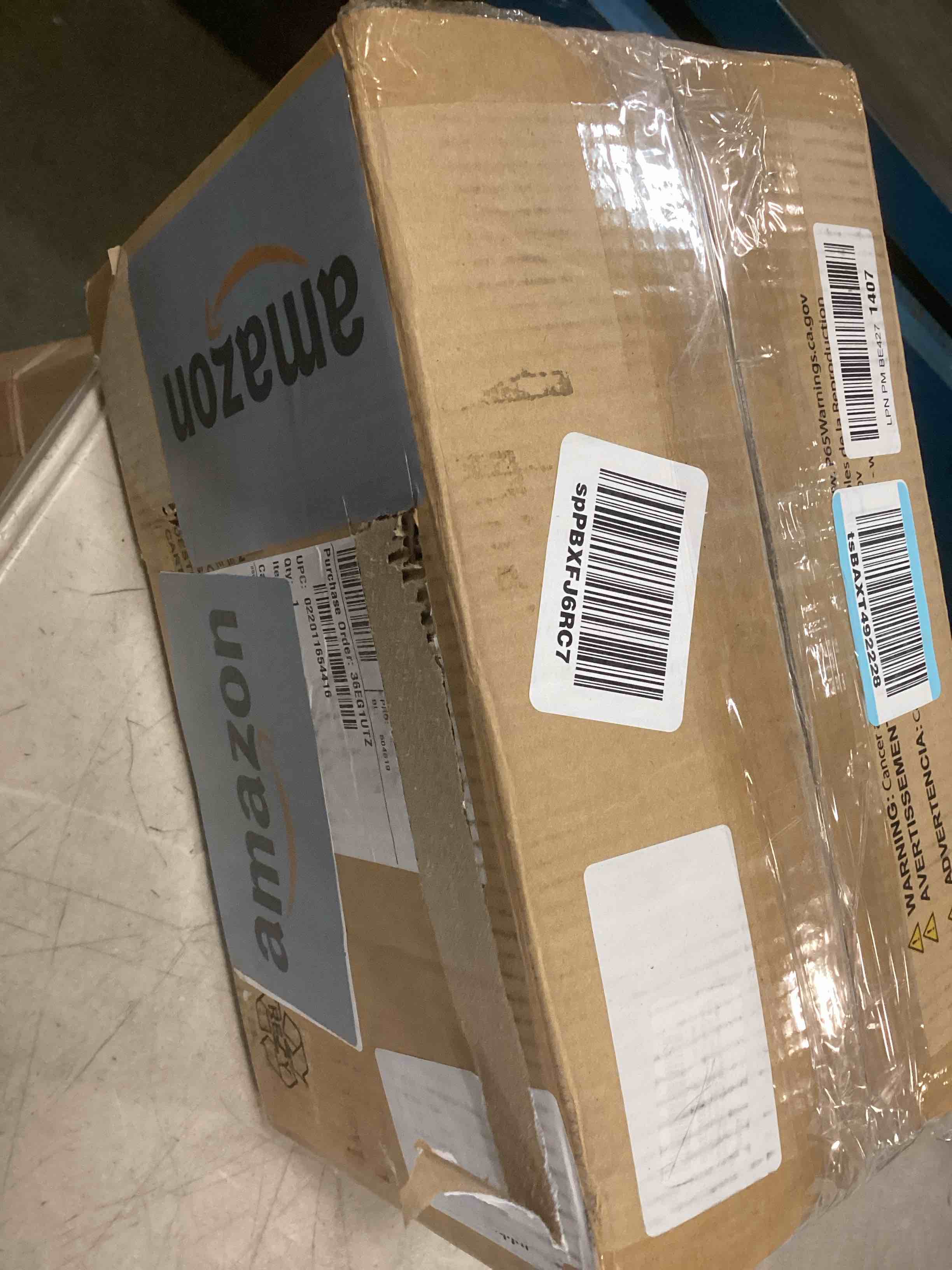 https://s3.amazonaws.com/lotting-images-prod/bidfta/TEA0420953_1728144942657.jpeg