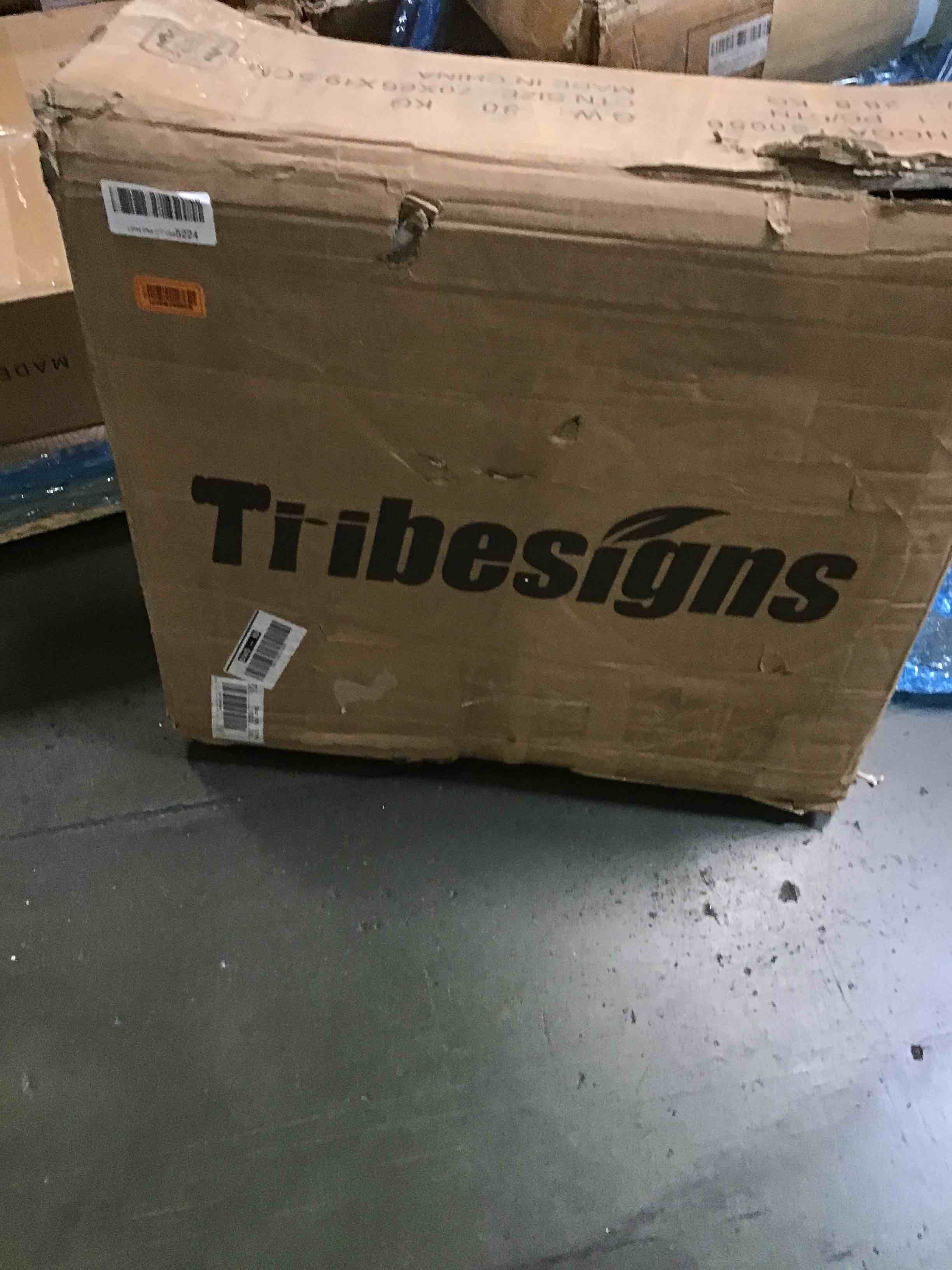 https://s3.amazonaws.com/lotting-images-prod/bidfta/TEA0422068_1729100144722.jpeg