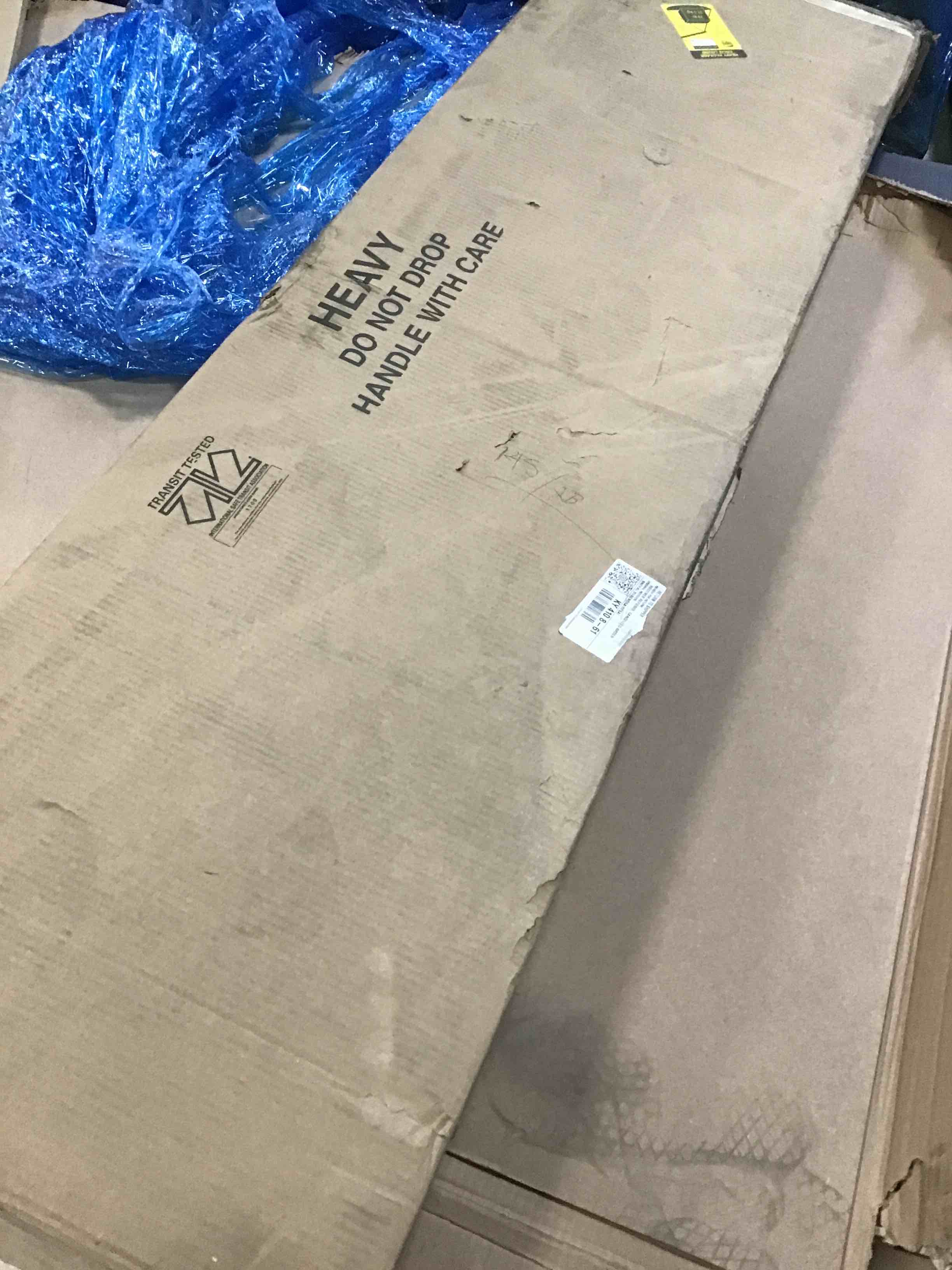 https://s3.amazonaws.com/lotting-images-prod/bidfta/TEA0422073_1729098930699.jpeg