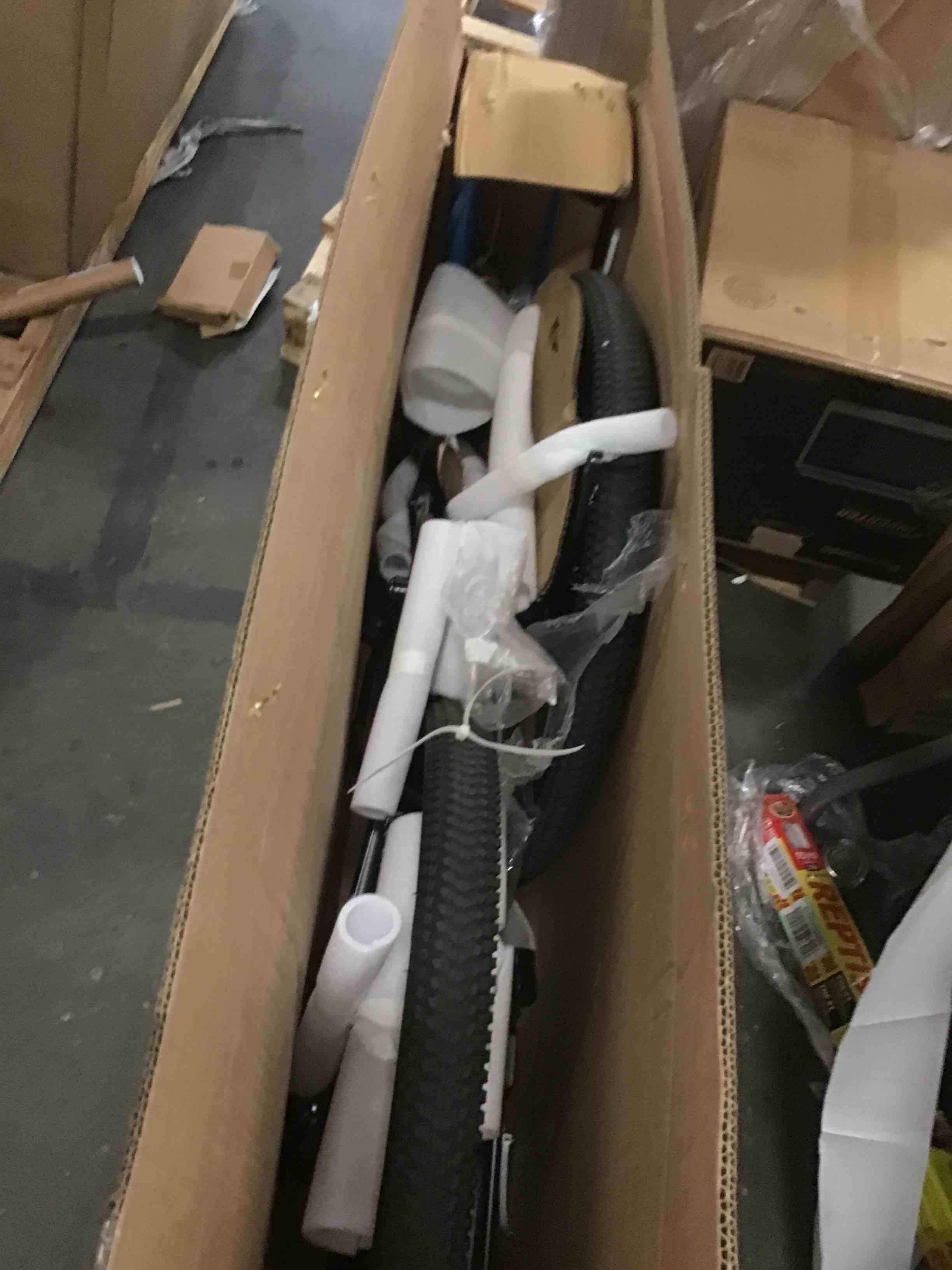 Hiland 27.5 inch Mountain Bike 21 Speeds, LockOut Suspension Fork