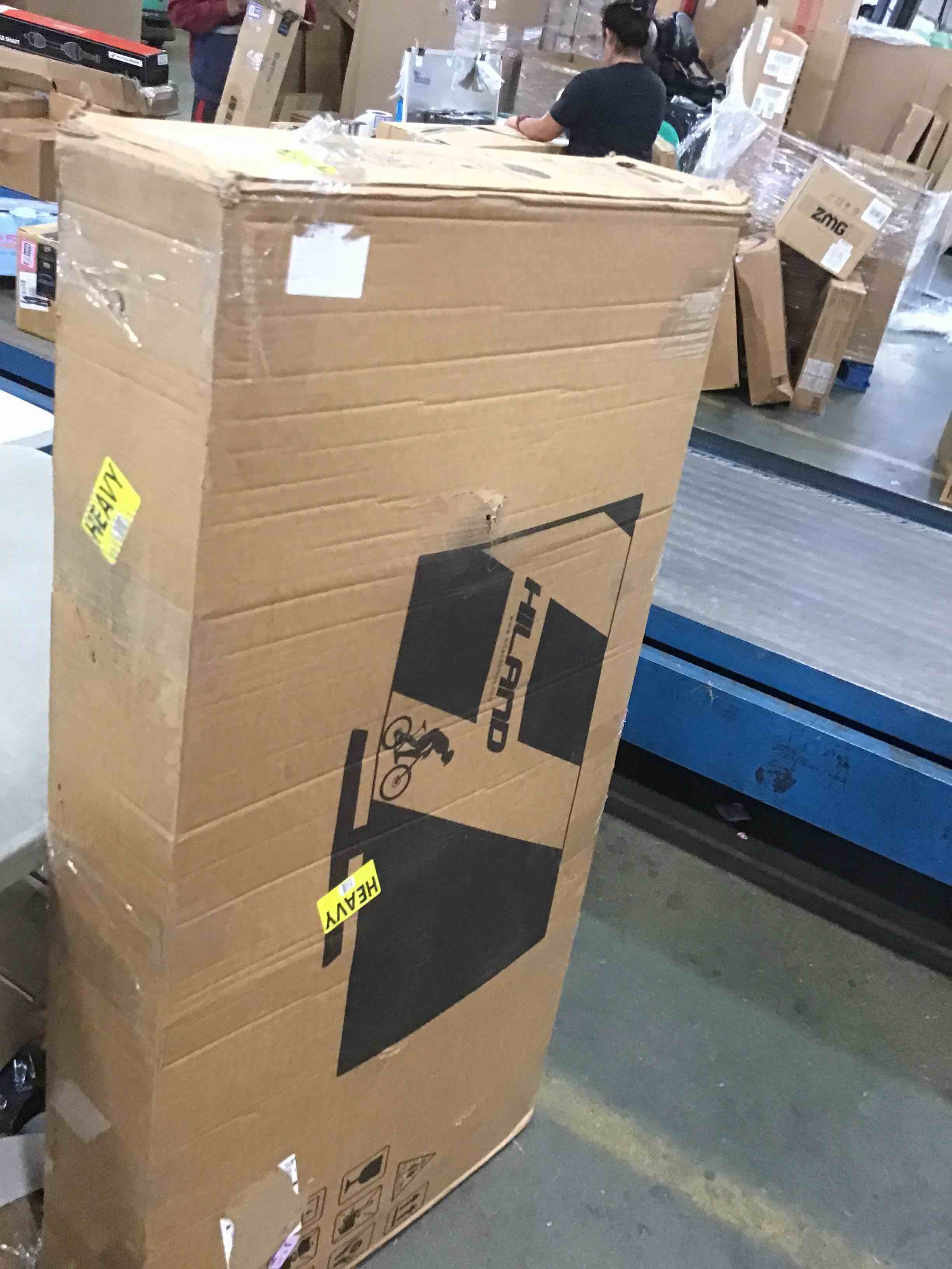 Hiland 27.5 inch Mountain Bike 21 Speeds, LockOut Suspension Fork