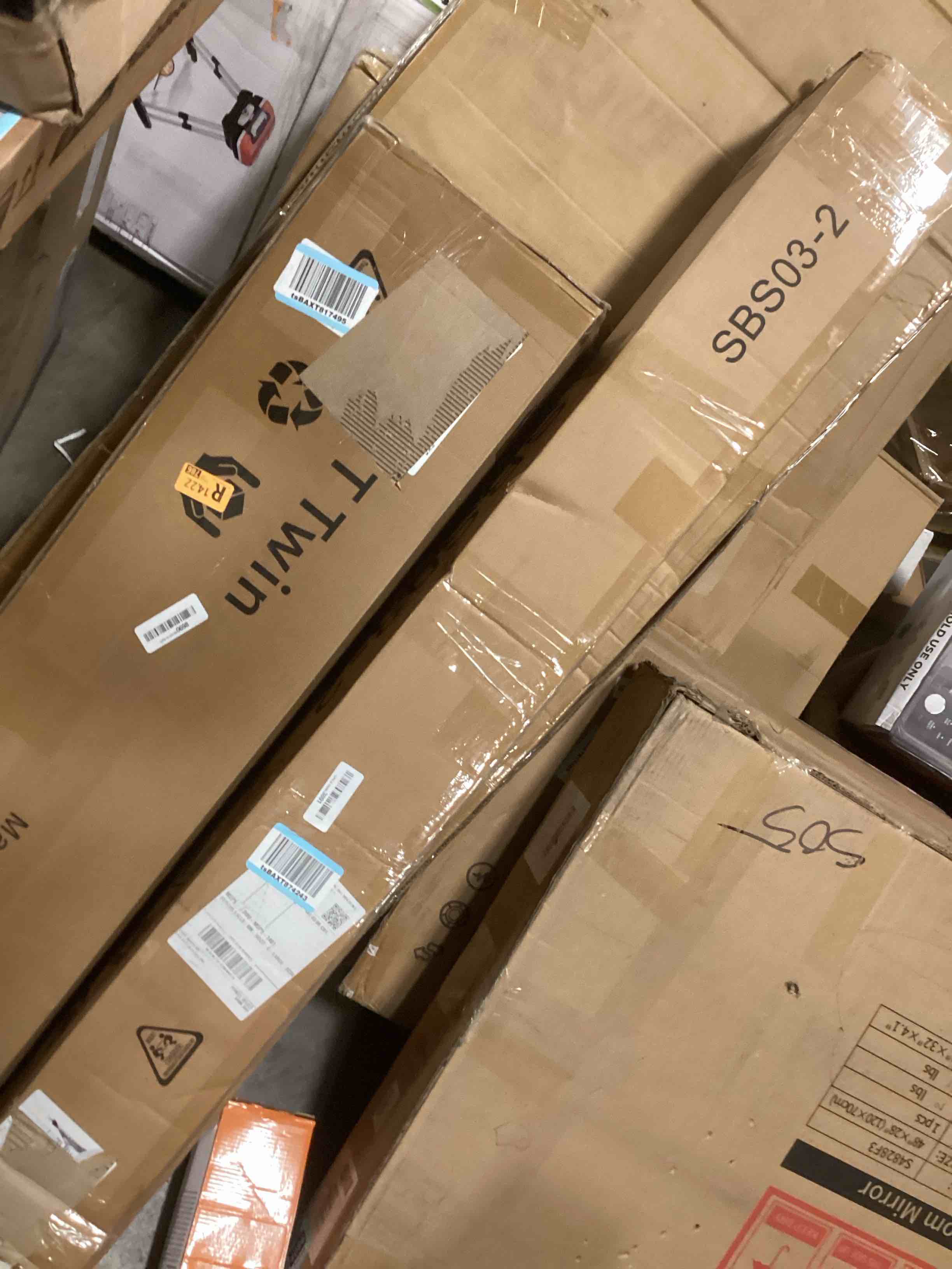 https://s3.amazonaws.com/lotting-images-prod/bidfta/TEA0424082_1730847014986.jpeg