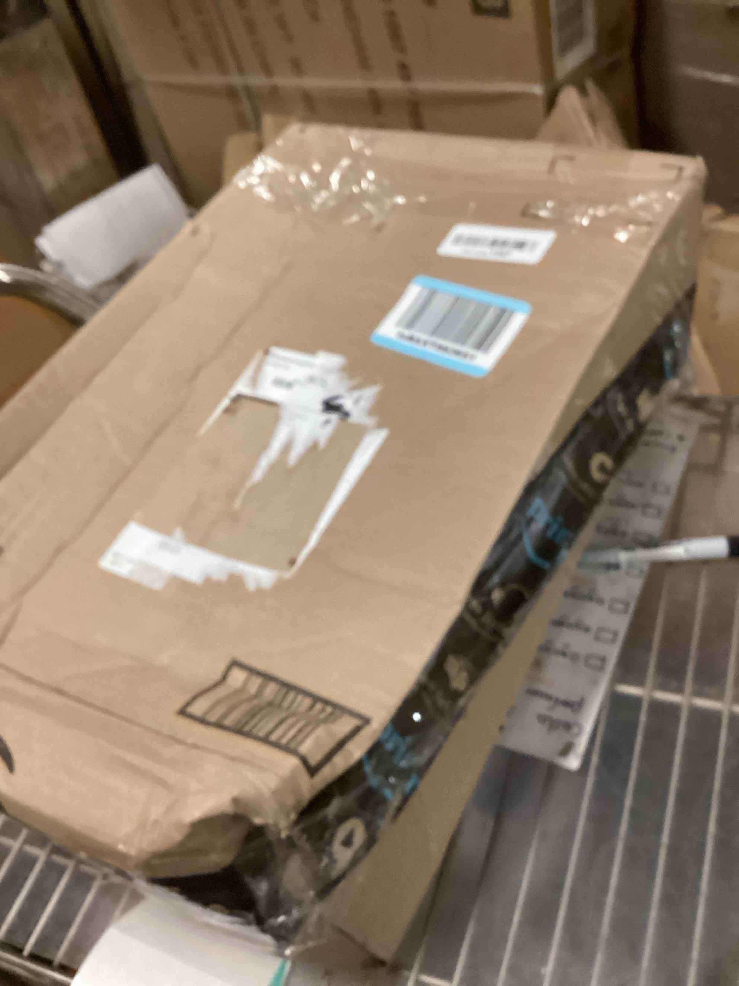 https://s3.amazonaws.com/lotting-images-prod/bidfta/TEA0424087_1730846570350.jpeg