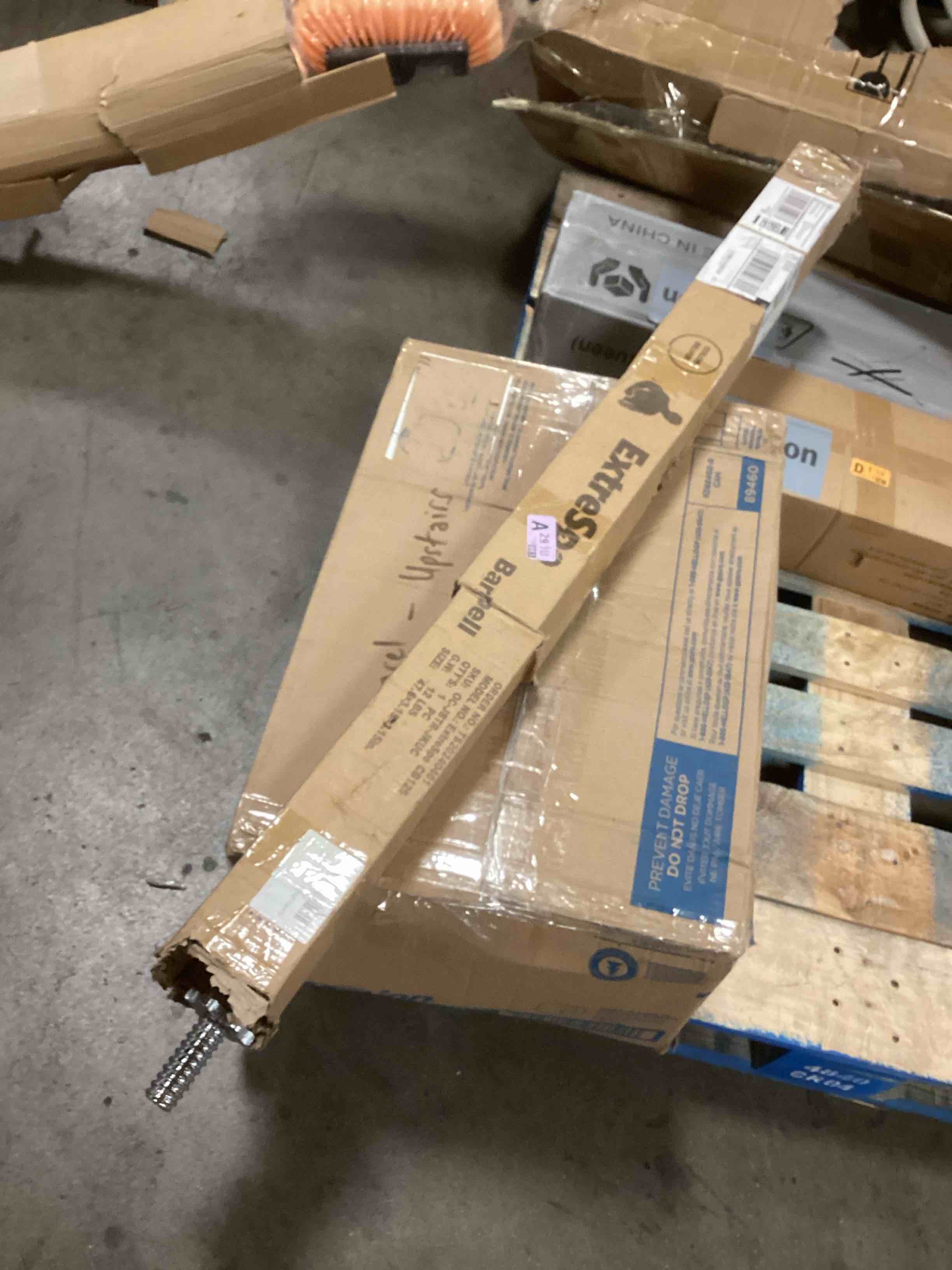 https://s3.amazonaws.com/lotting-images-prod/bidfta/TEA0424525_1730295401176.jpeg