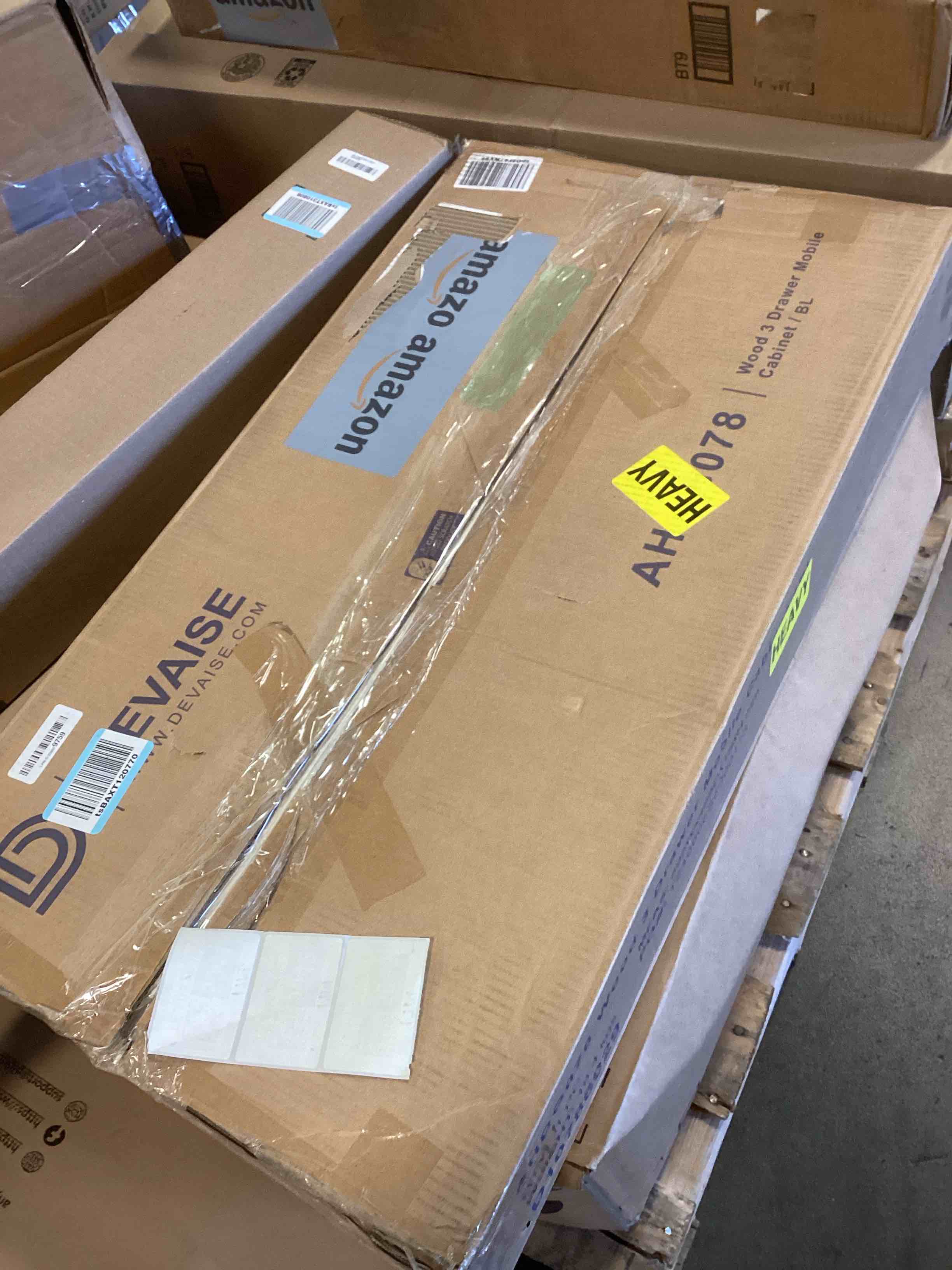 https://s3.amazonaws.com/lotting-images-prod/bidfta/TEA0424632_1730217793783.jpeg