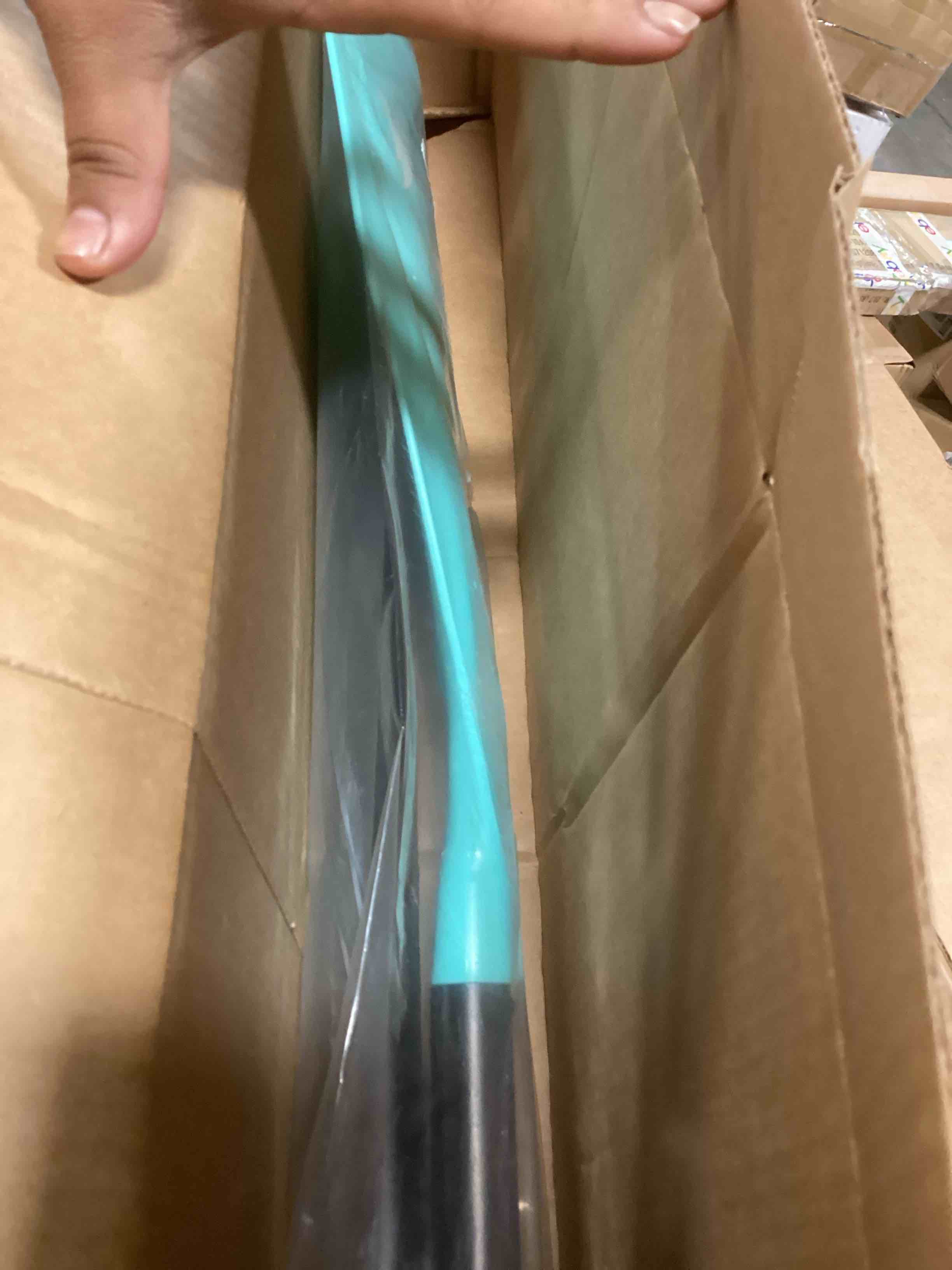 https://s3.amazonaws.com/lotting-images-prod/bidfta/TEA0424644_1730210725658.jpeg