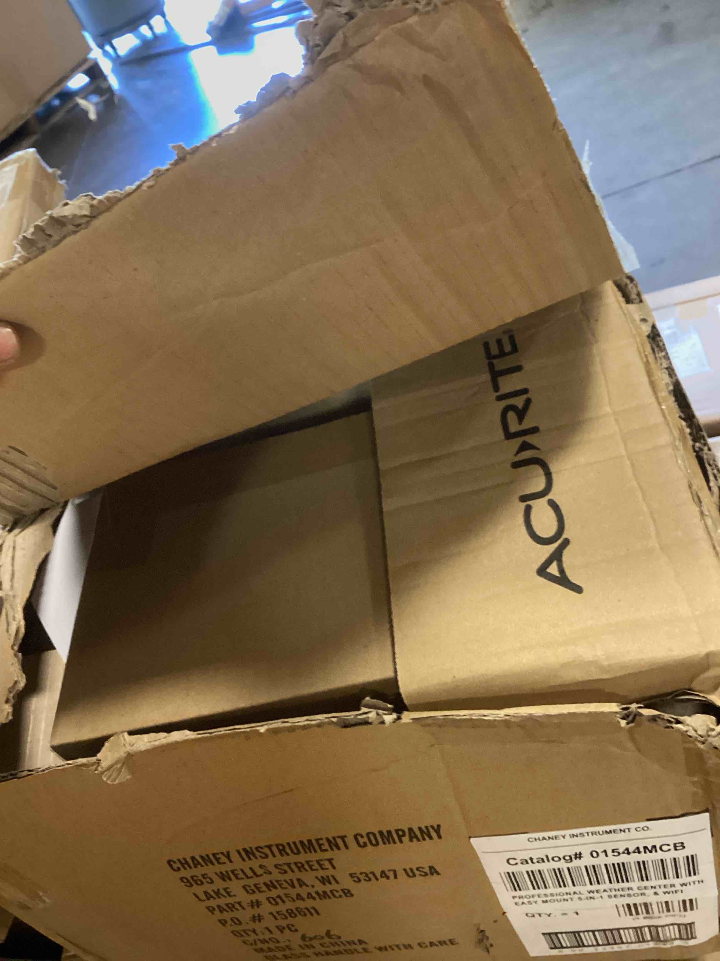 https://s3.amazonaws.com/lotting-images-prod/bidfta/TEA0424667_1730211544334.jpeg