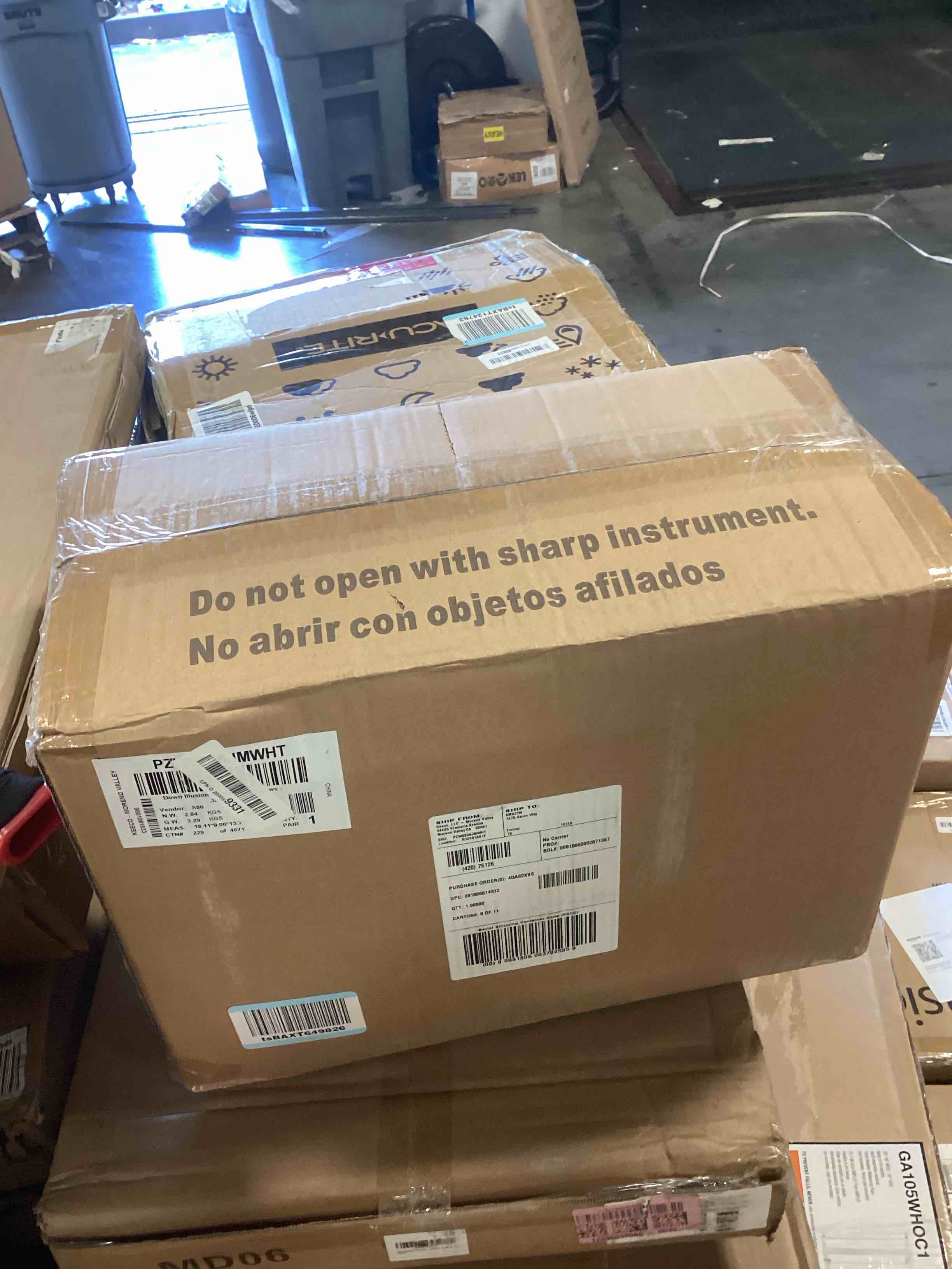 https://s3.amazonaws.com/lotting-images-prod/bidfta/TEA0424668_1730211521618.jpeg