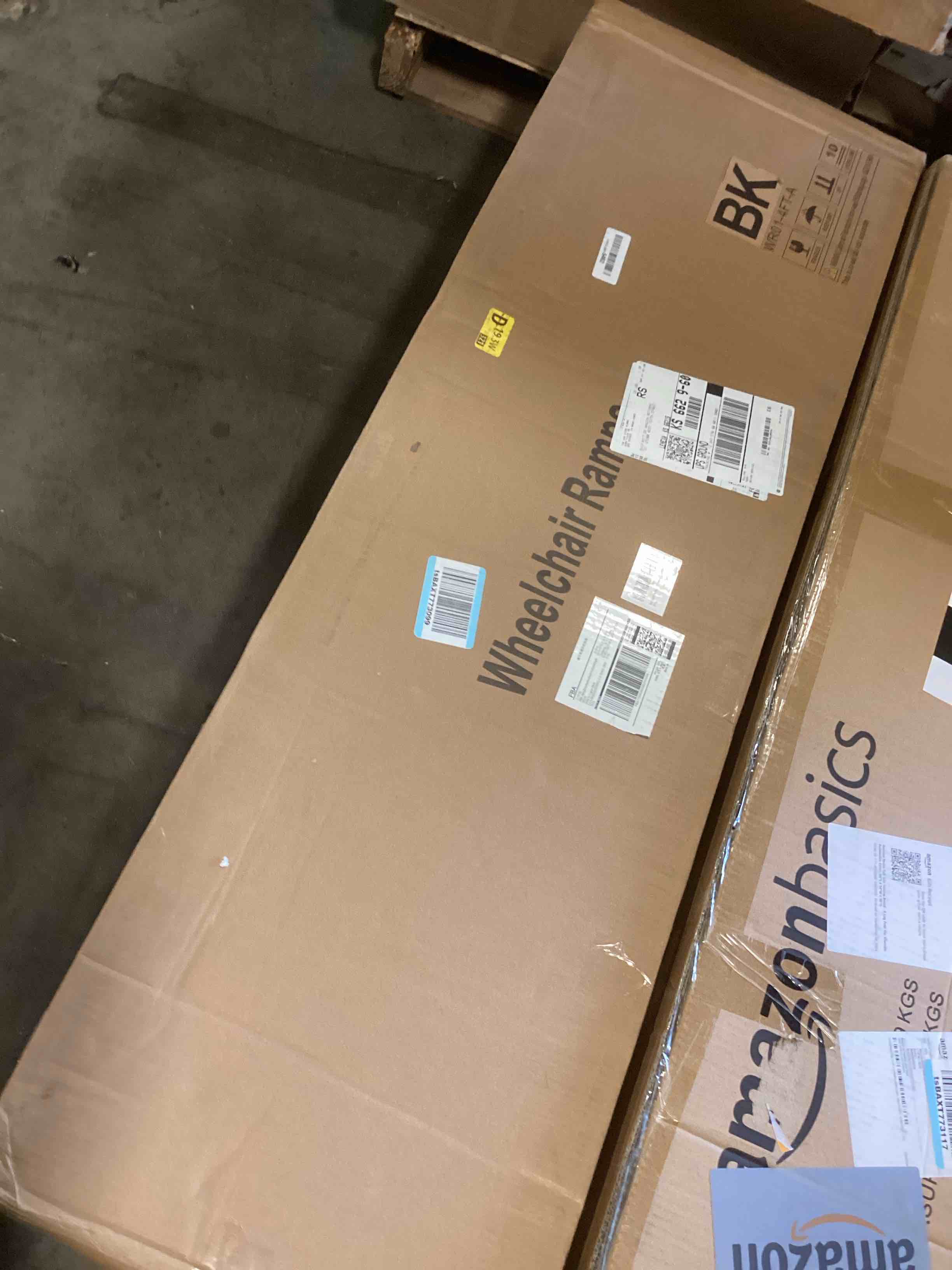 https://s3.amazonaws.com/lotting-images-prod/bidfta/TEA0424673_1730211699401.jpeg