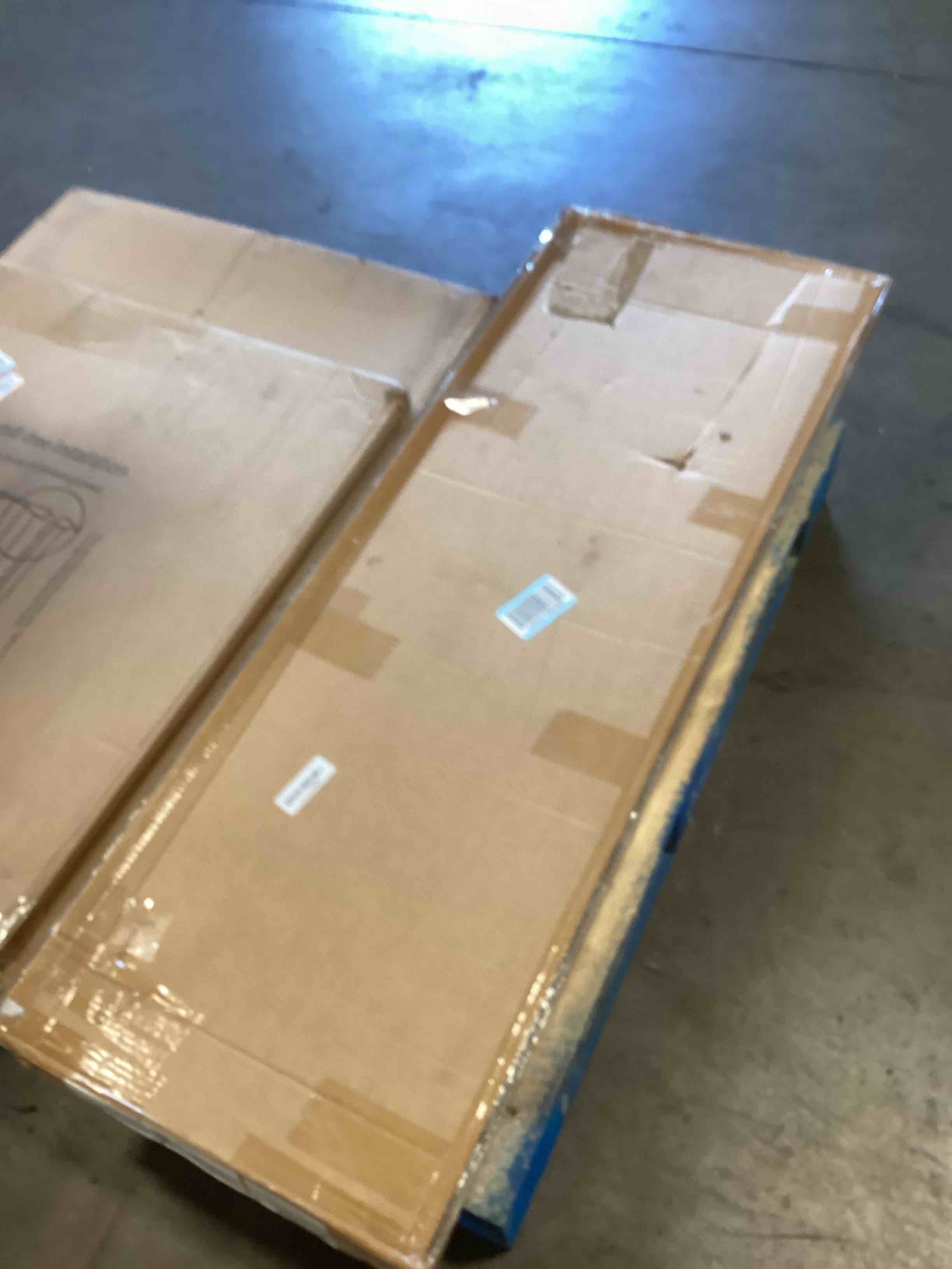 https://s3.amazonaws.com/lotting-images-prod/bidfta/TEA0424678_1730211902030.jpeg