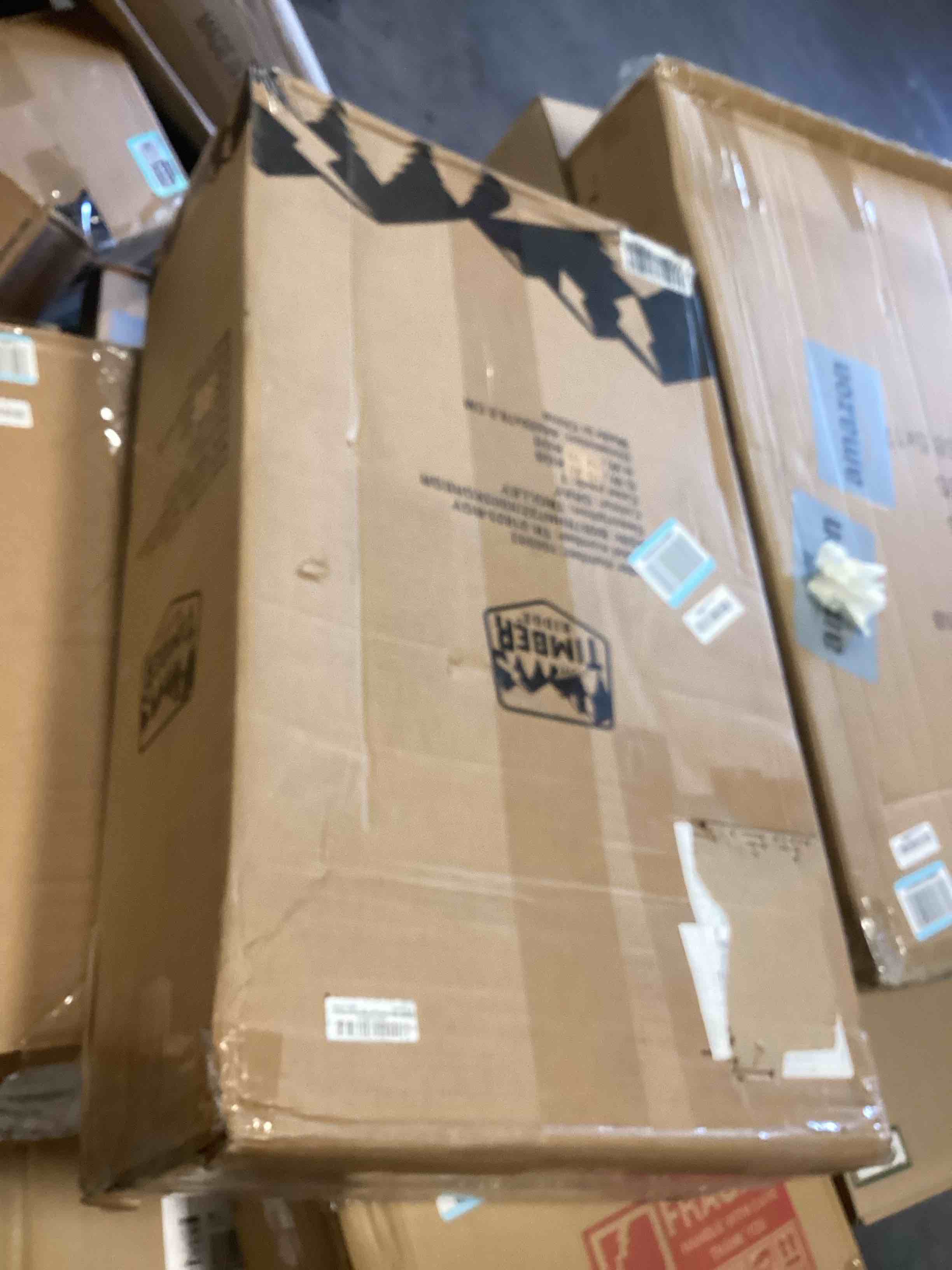 https://s3.amazonaws.com/lotting-images-prod/bidfta/TEA0424707_1730213864461.jpeg