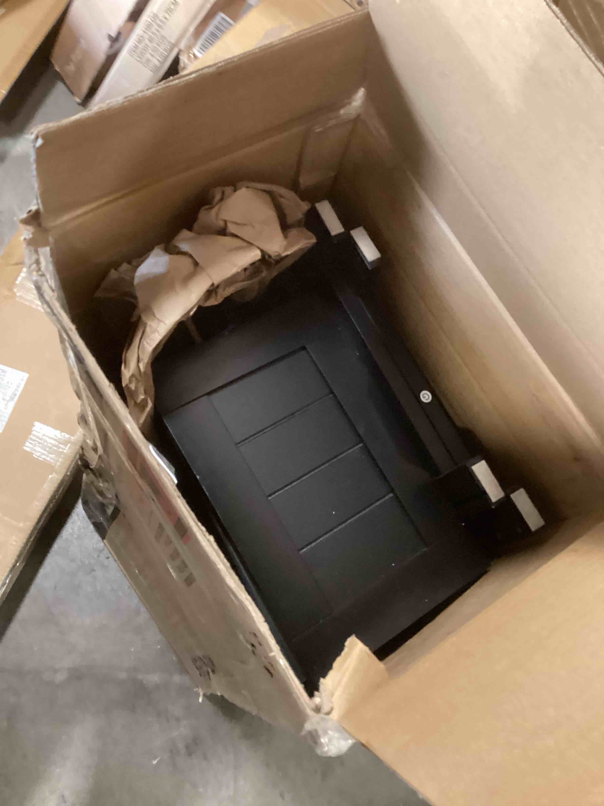 https://s3.amazonaws.com/lotting-images-prod/bidfta/TEA0424734_1730152169990.jpeg
