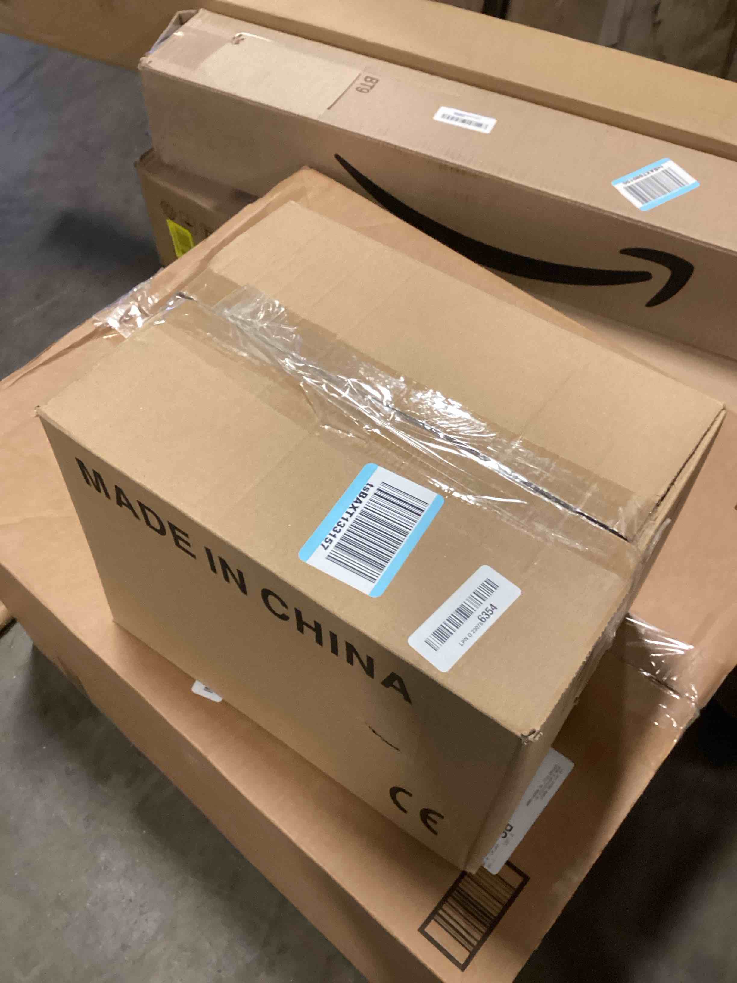 https://s3.amazonaws.com/lotting-images-prod/bidfta/TEA0425198_1729259402590.jpeg