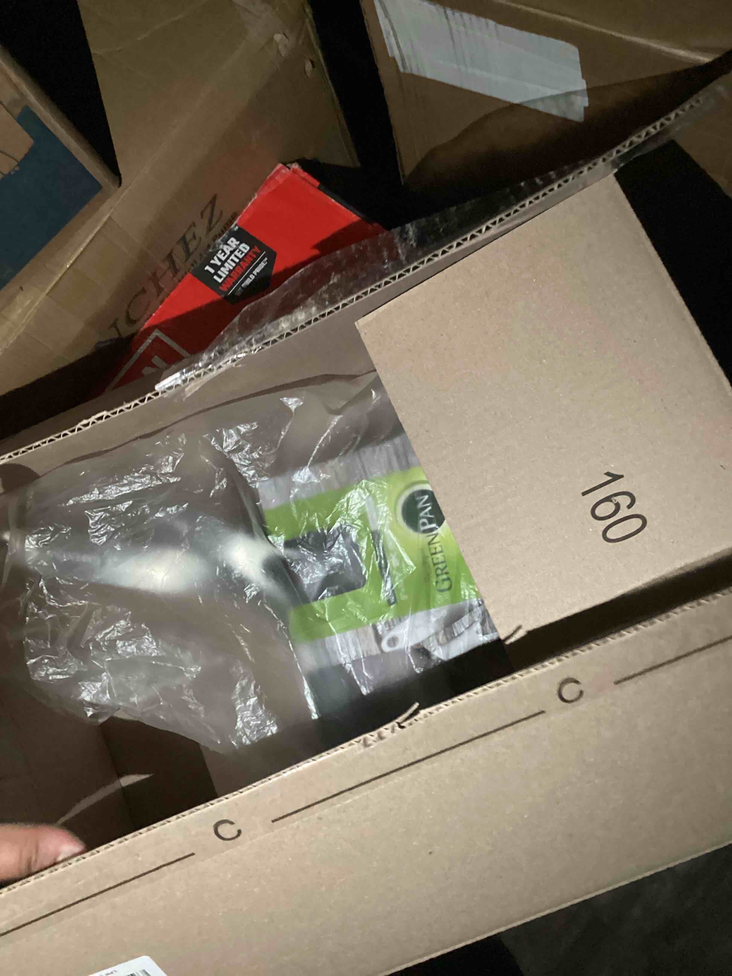 https://s3.amazonaws.com/lotting-images-prod/bidfta/TEA0425225_1729256901593.jpeg