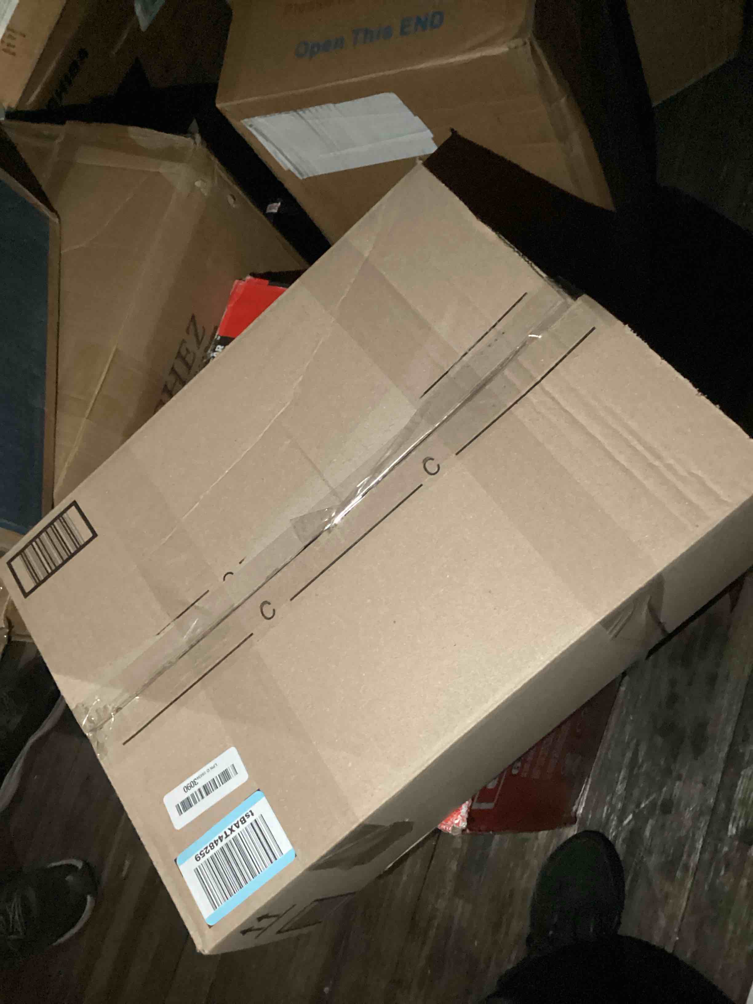 https://s3.amazonaws.com/lotting-images-prod/bidfta/TEA0425225_1729256922794.jpeg