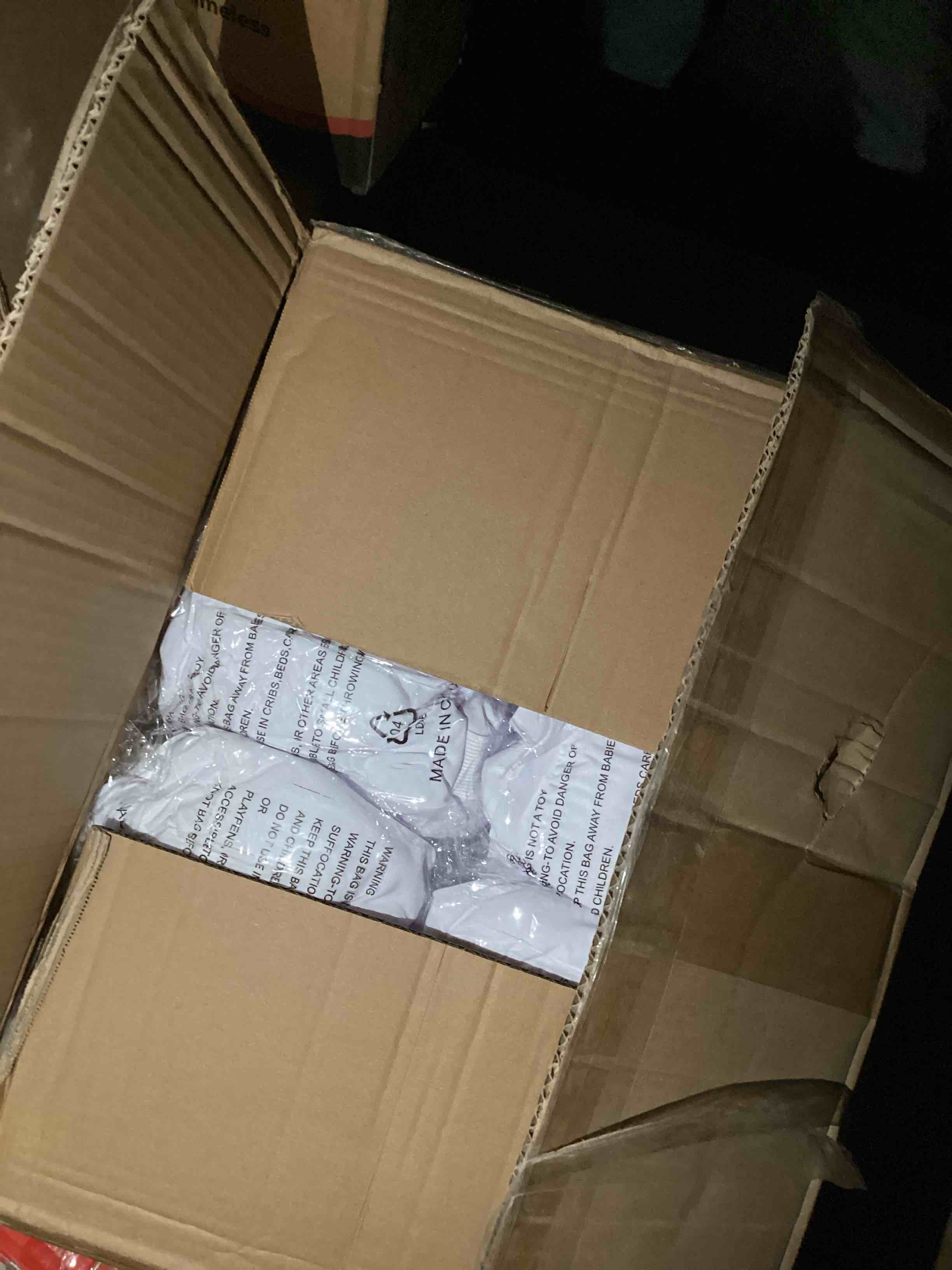 https://s3.amazonaws.com/lotting-images-prod/bidfta/TEA0425229_1729256563592.jpeg