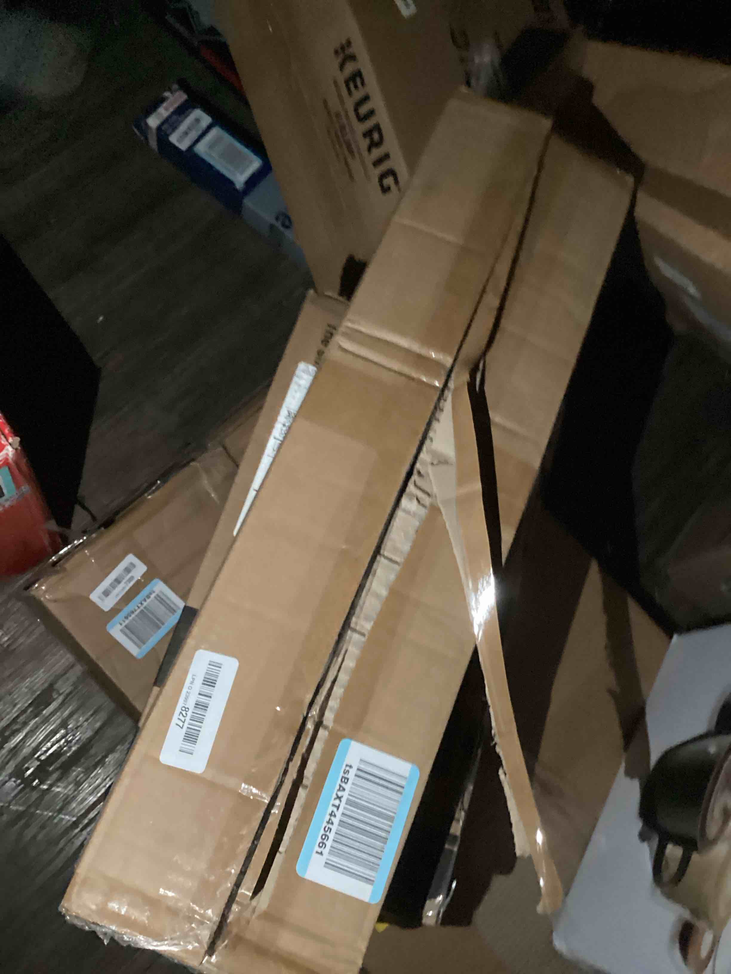 https://s3.amazonaws.com/lotting-images-prod/bidfta/TEA0425234_1729256253166.jpeg
