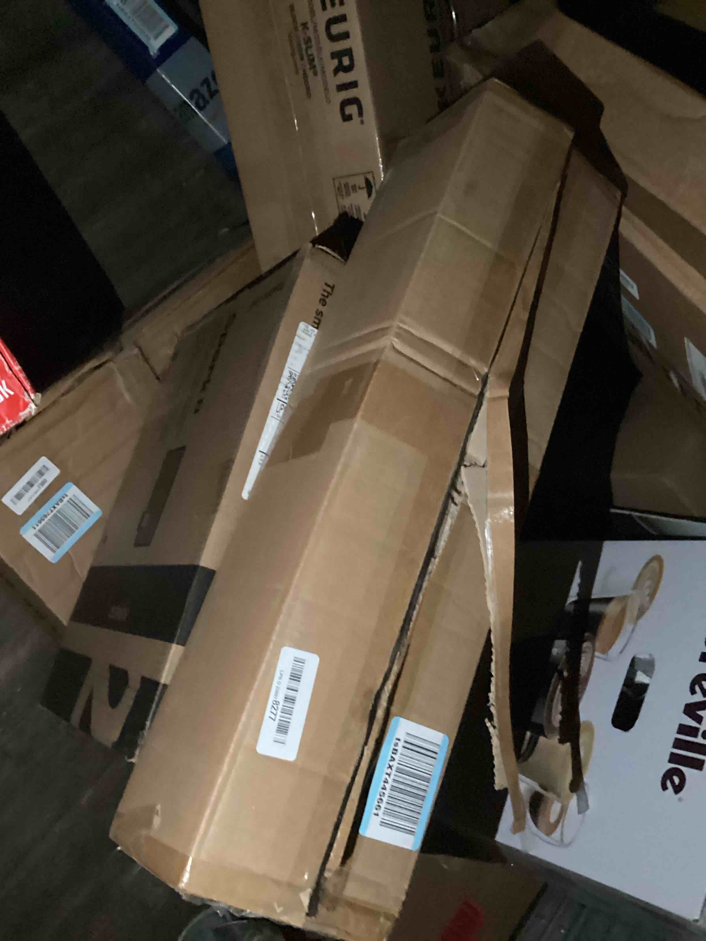 https://s3.amazonaws.com/lotting-images-prod/bidfta/TEA0425234_1729256255246.jpeg
