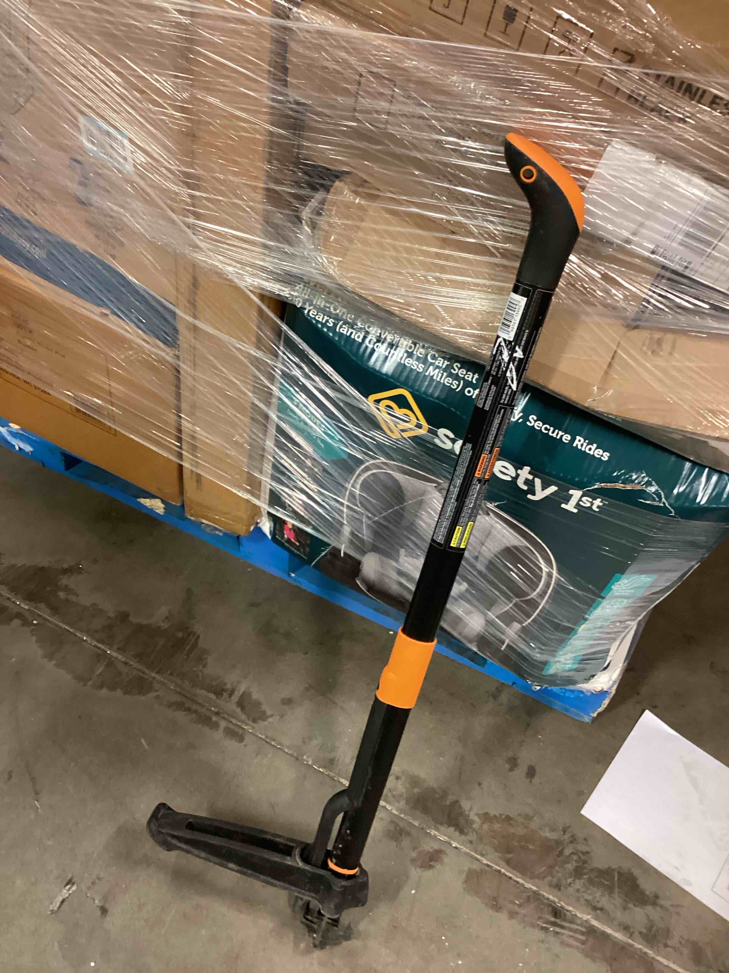 https://s3.amazonaws.com/lotting-images-prod/bidfta/TEA0425912_1728328587299.jpeg