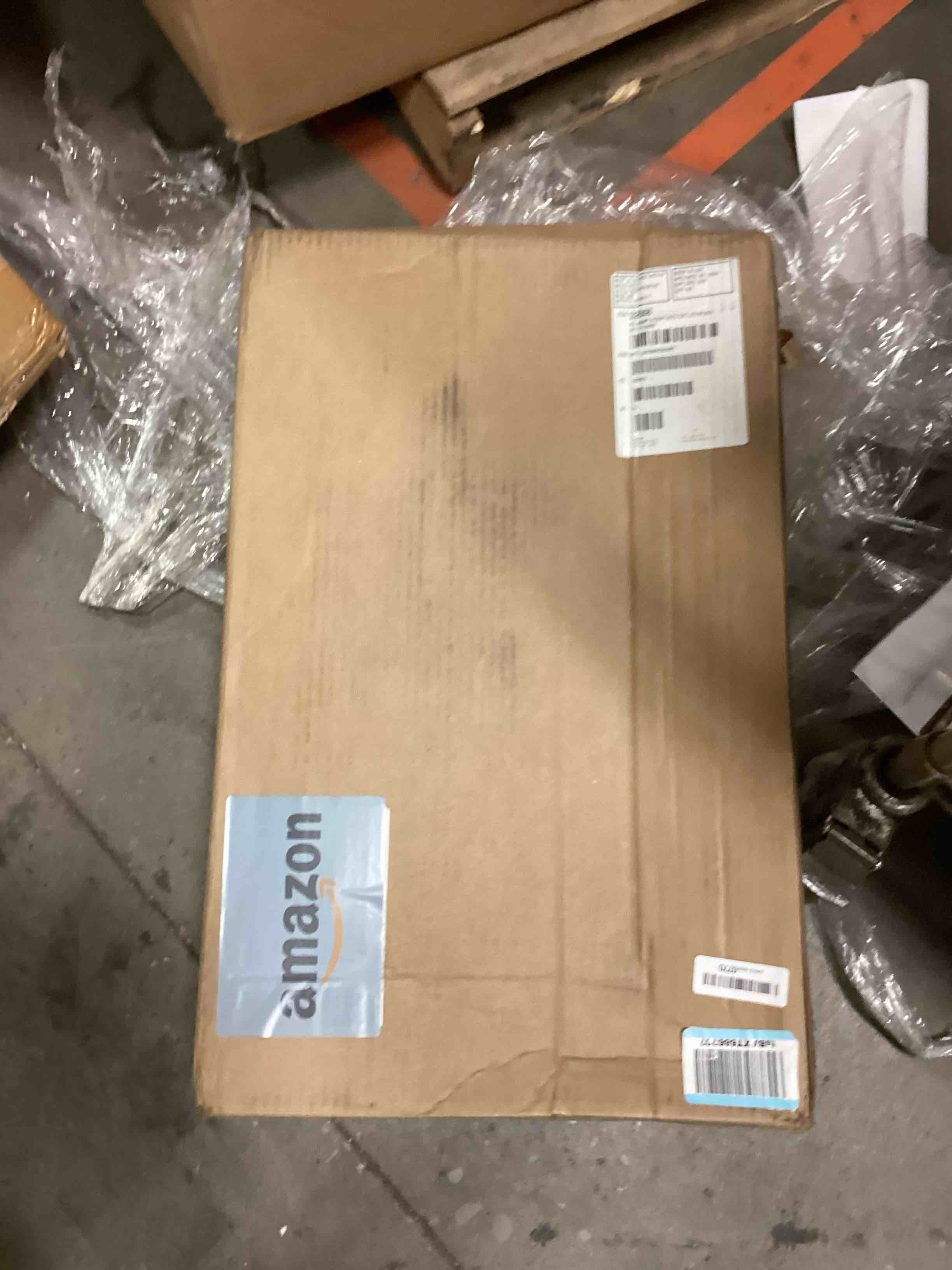 https://s3.amazonaws.com/lotting-images-prod/bidfta/TEA0425933_1728325369342.jpeg