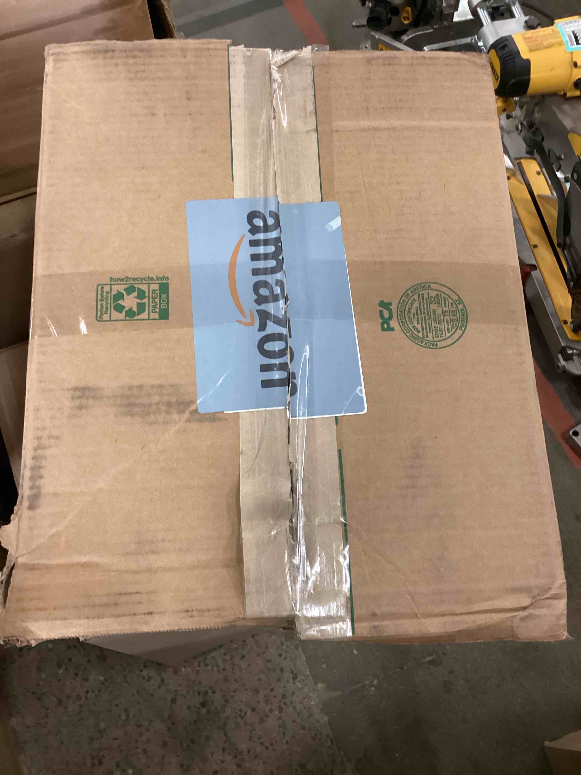 https://s3.amazonaws.com/lotting-images-prod/bidfta/TEA0426210_1743602640944.jpeg