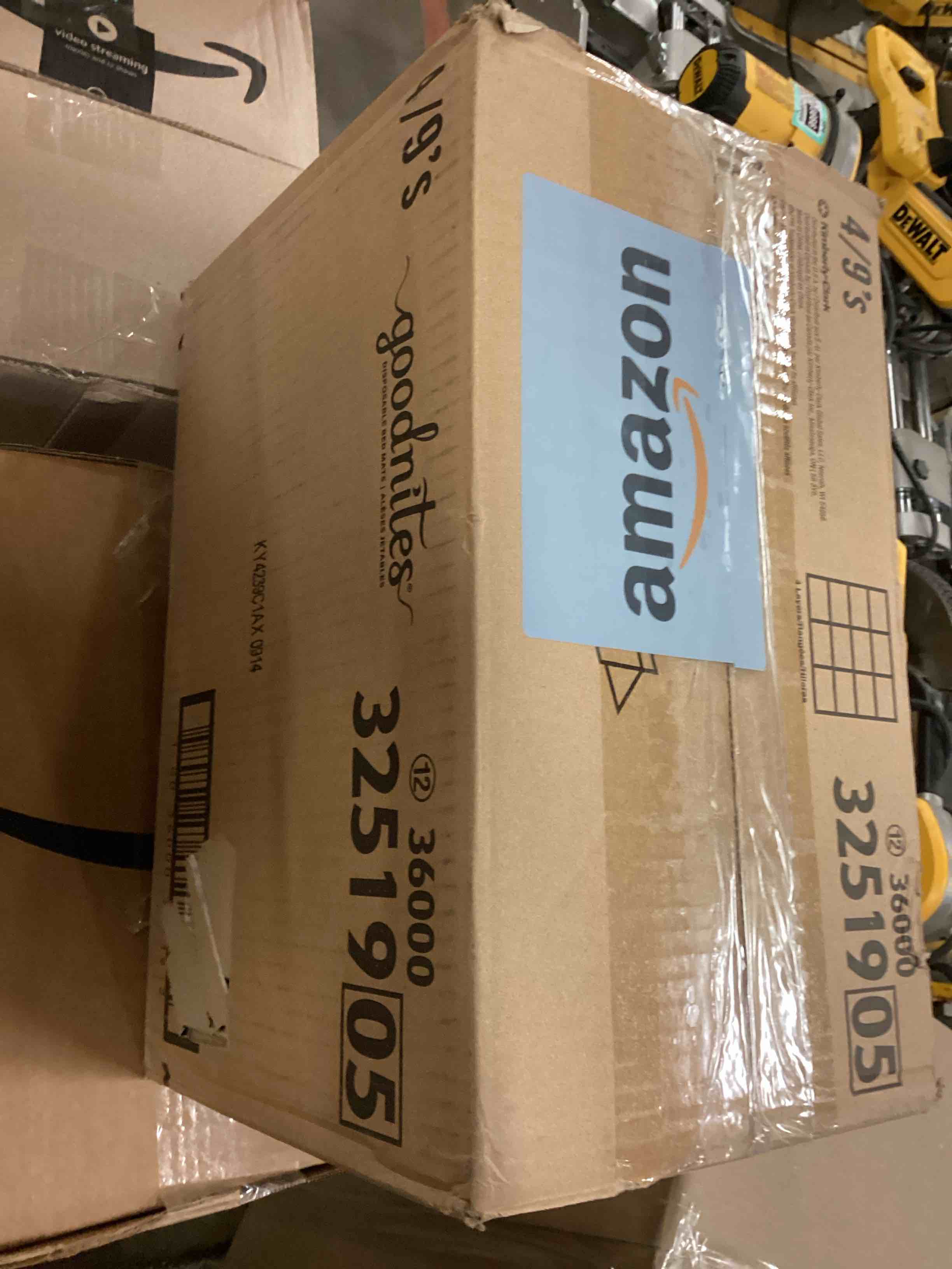 https://s3.amazonaws.com/lotting-images-prod/bidfta/TEA0426212_1743602308823.jpeg