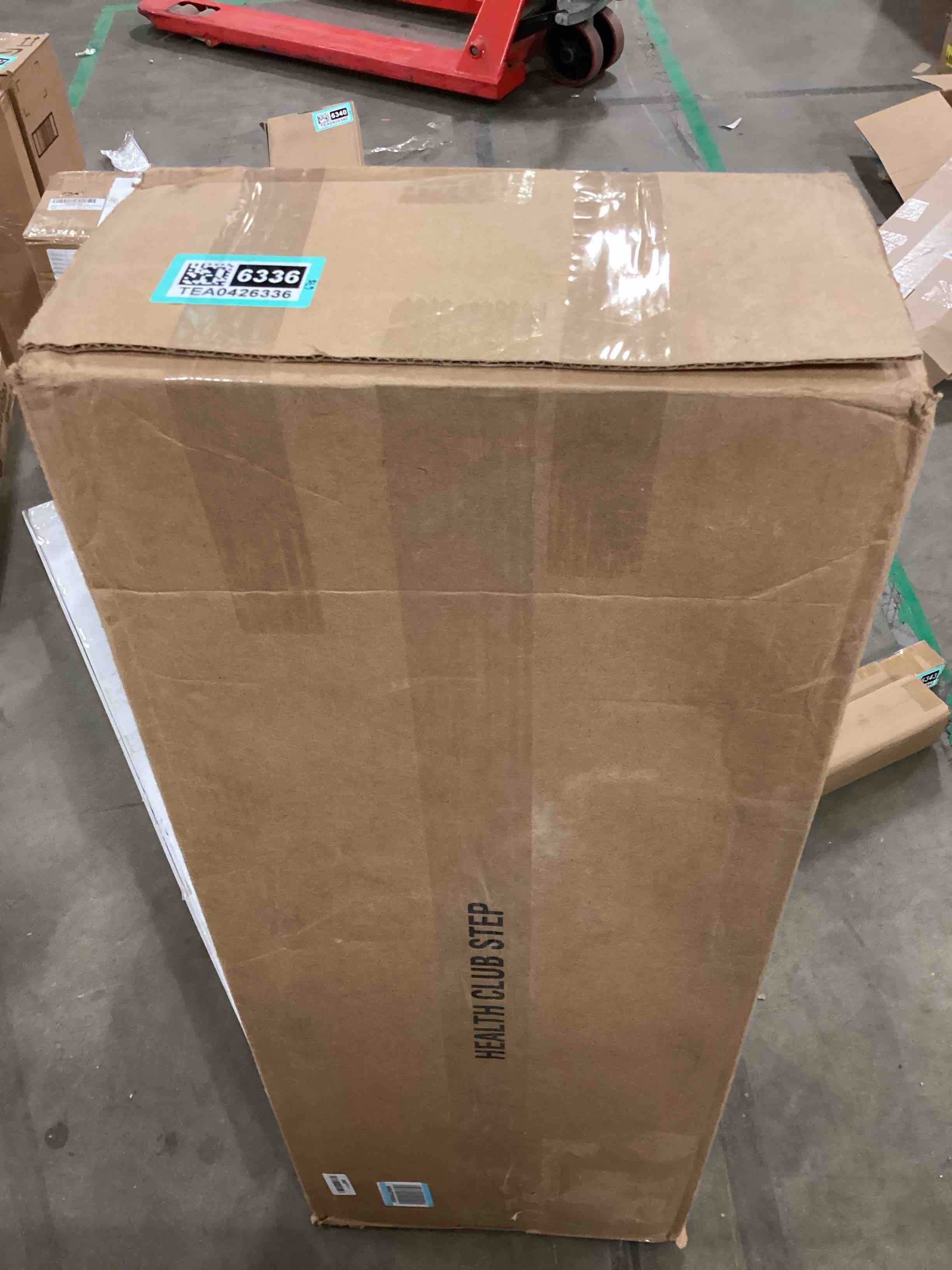 https://s3.amazonaws.com/lotting-images-prod/bidfta/TEA0426336_1743431345717.jpeg