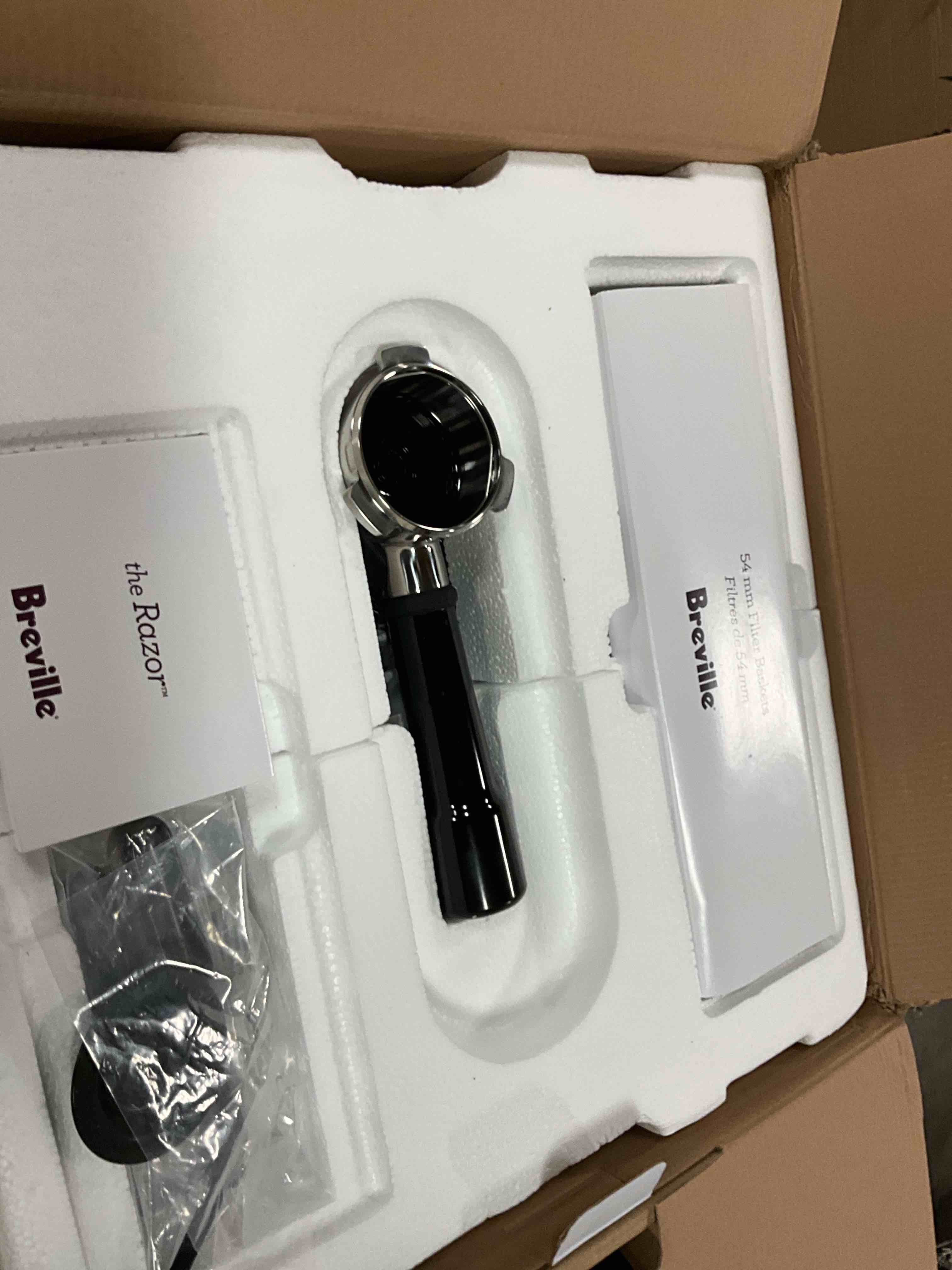 https://s3.amazonaws.com/lotting-images-prod/bidfta/TEA0426838_1730908491244.jpeg