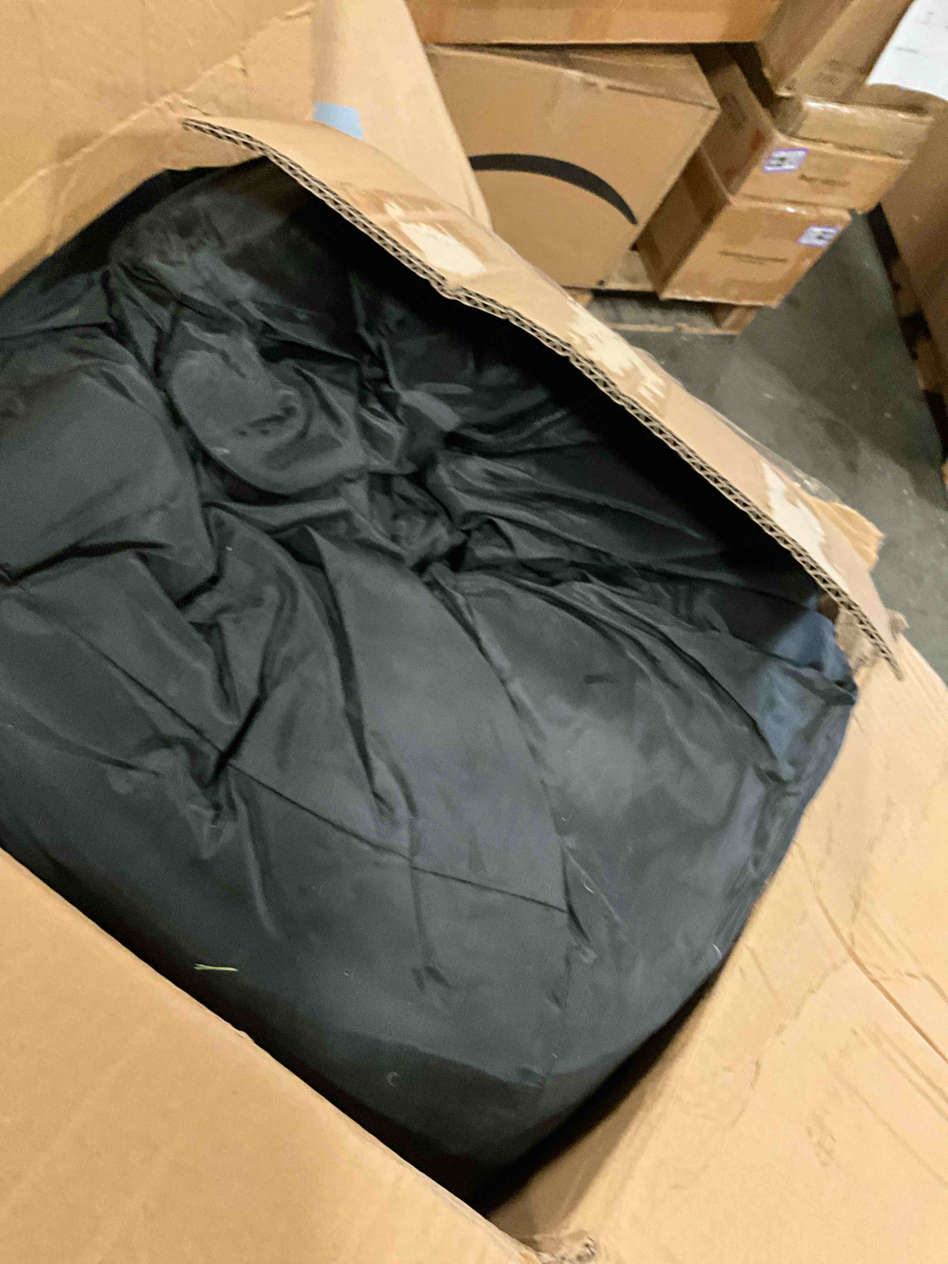 https://s3.amazonaws.com/lotting-images-prod/bidfta/TEA0426874_1730904456125.jpeg
