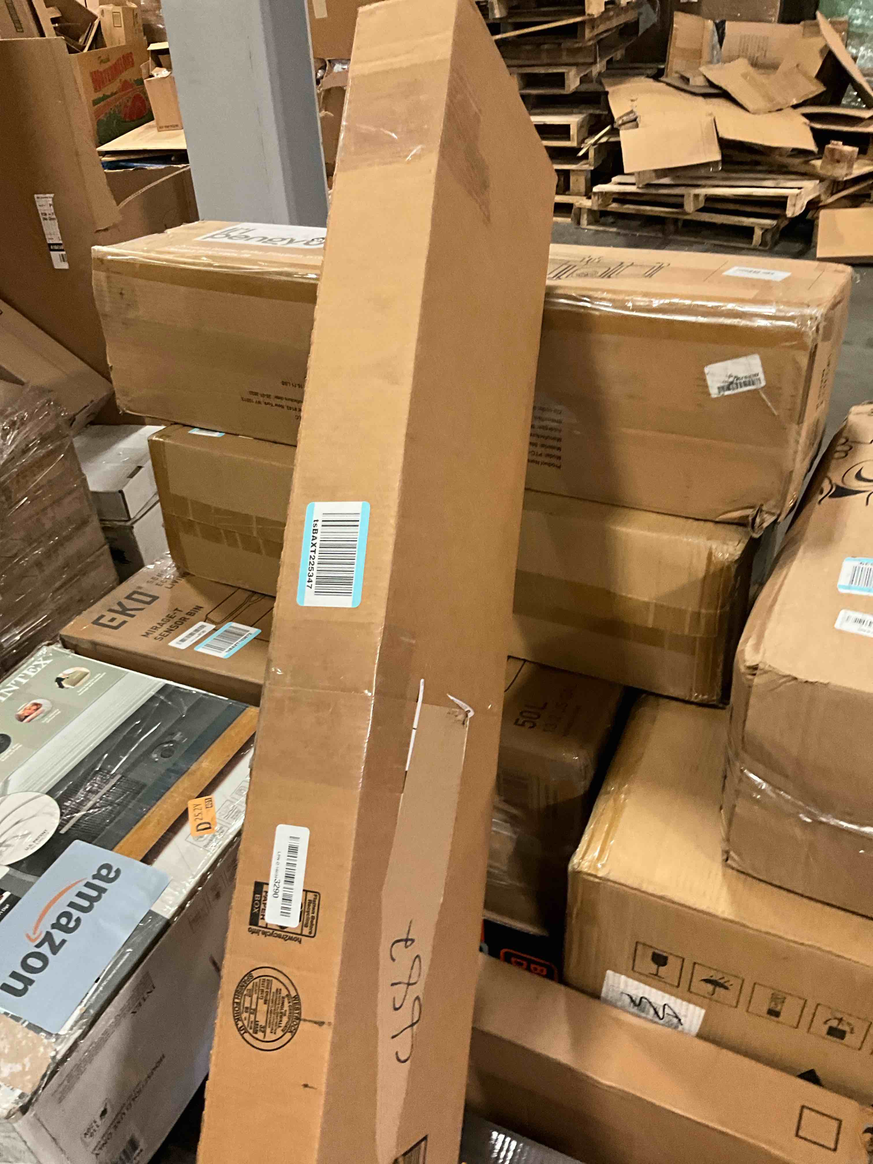 https://s3.amazonaws.com/lotting-images-prod/bidfta/TEA0426877_1730904629381.jpeg