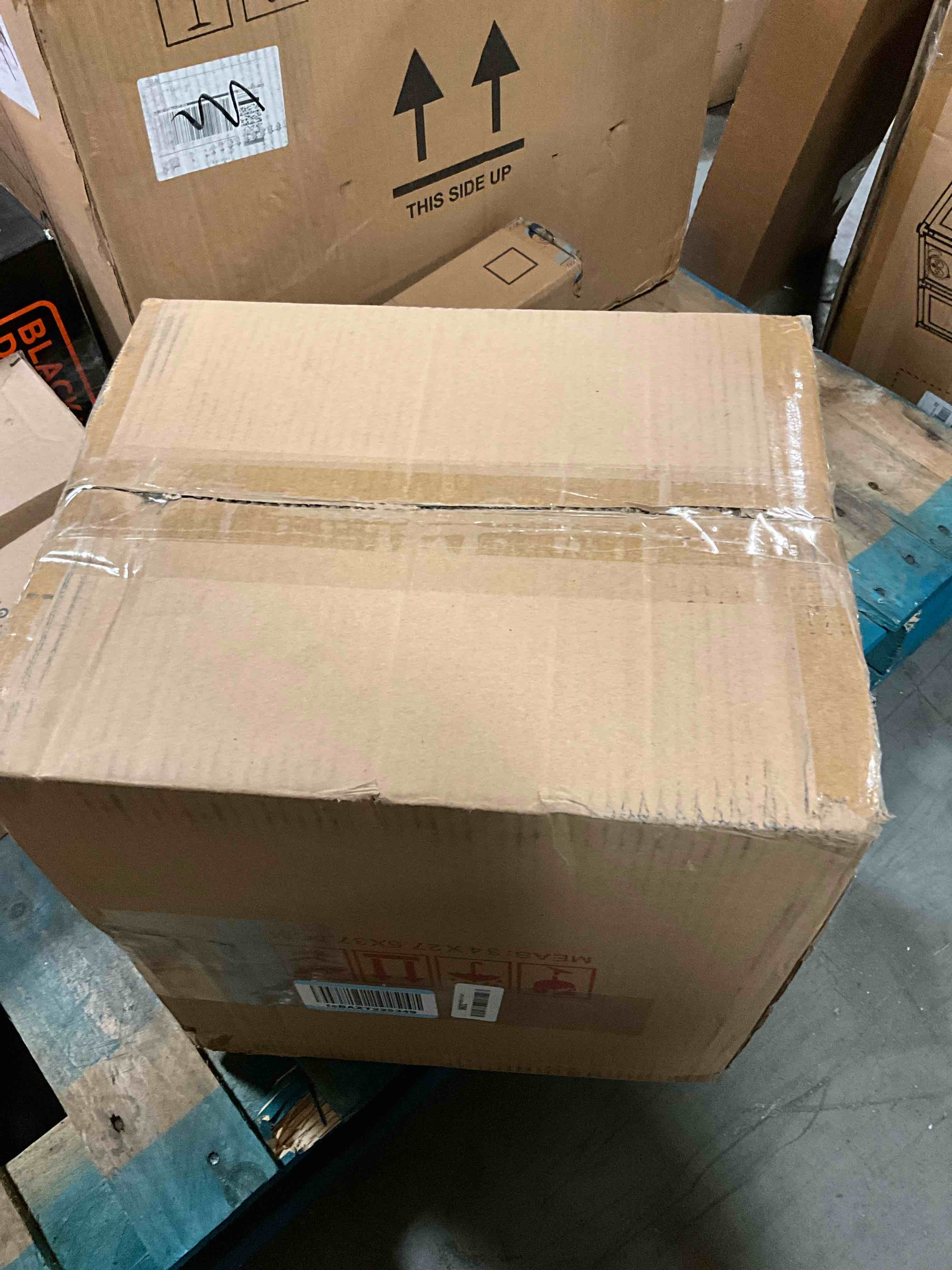 https://s3.amazonaws.com/lotting-images-prod/bidfta/TEA0426886_1730905407960.jpeg