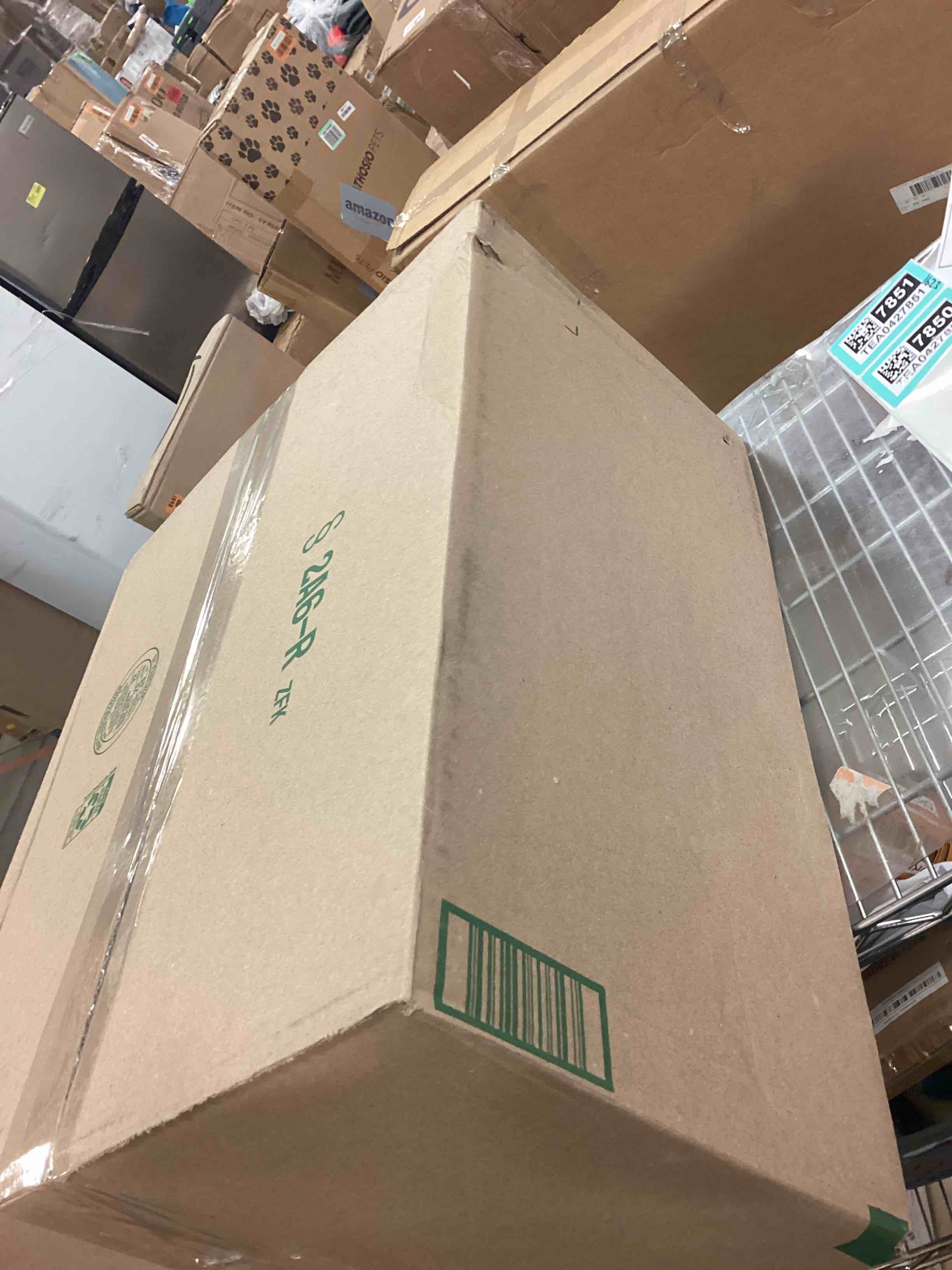 https://s3.amazonaws.com/lotting-images-prod/bidfta/TEA0427850_1728074694458.jpeg