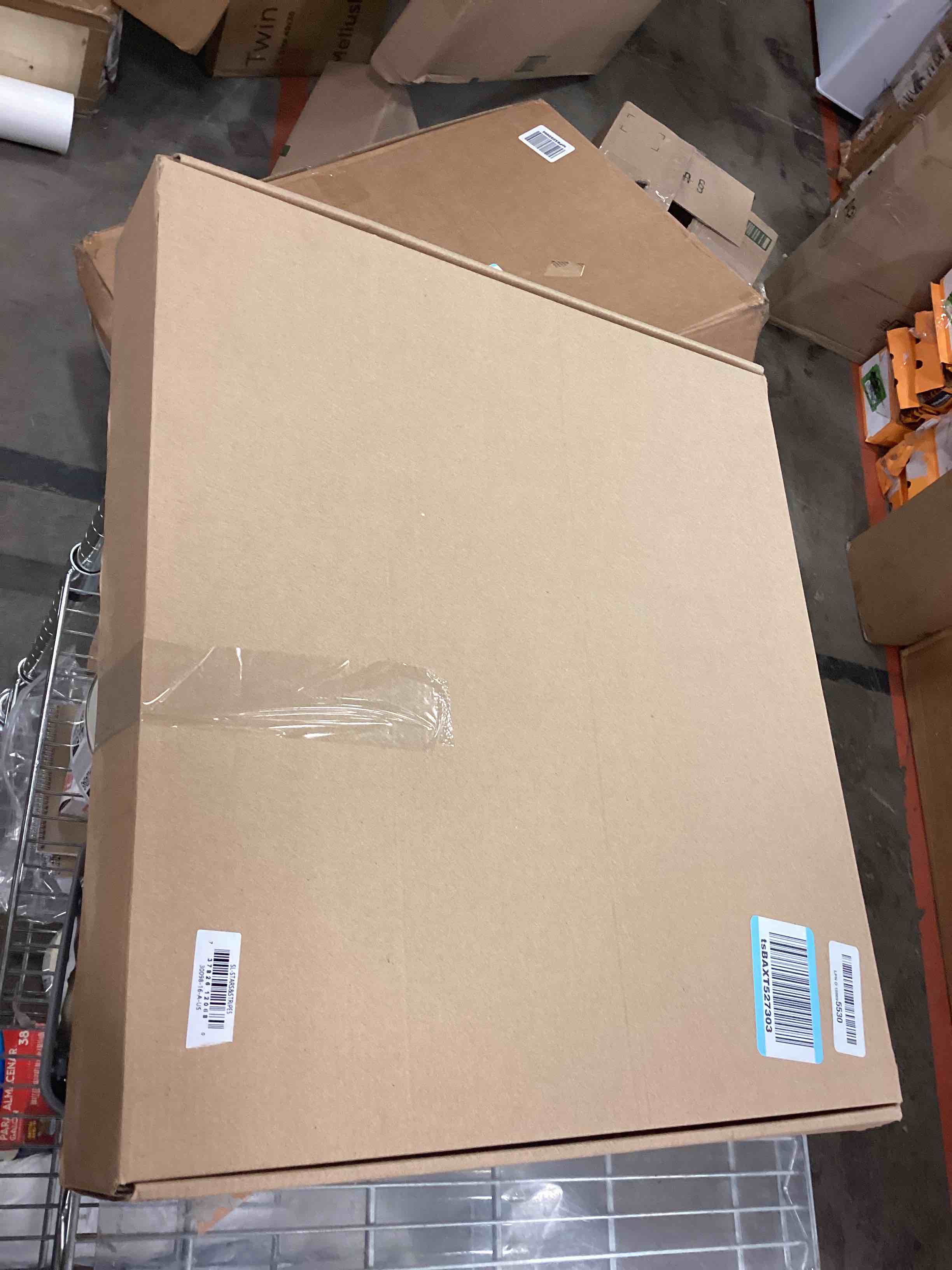 https://s3.amazonaws.com/lotting-images-prod/bidfta/TEA0427851_1728075700114.jpeg