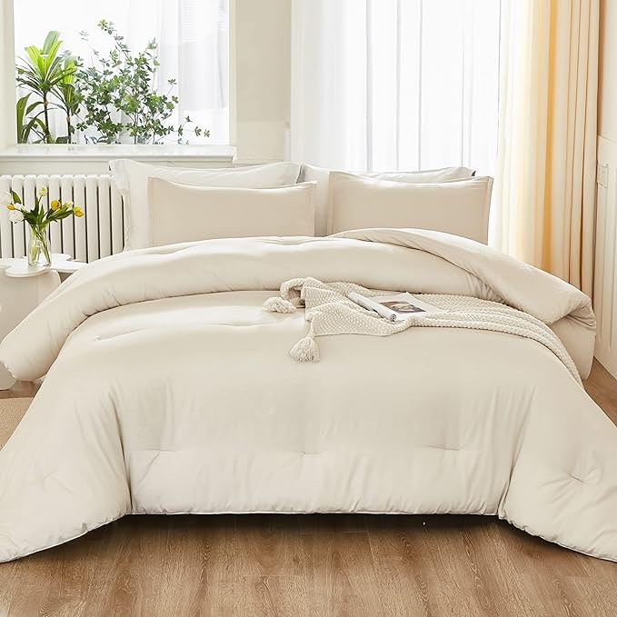 cream comforter with two large pillow cases