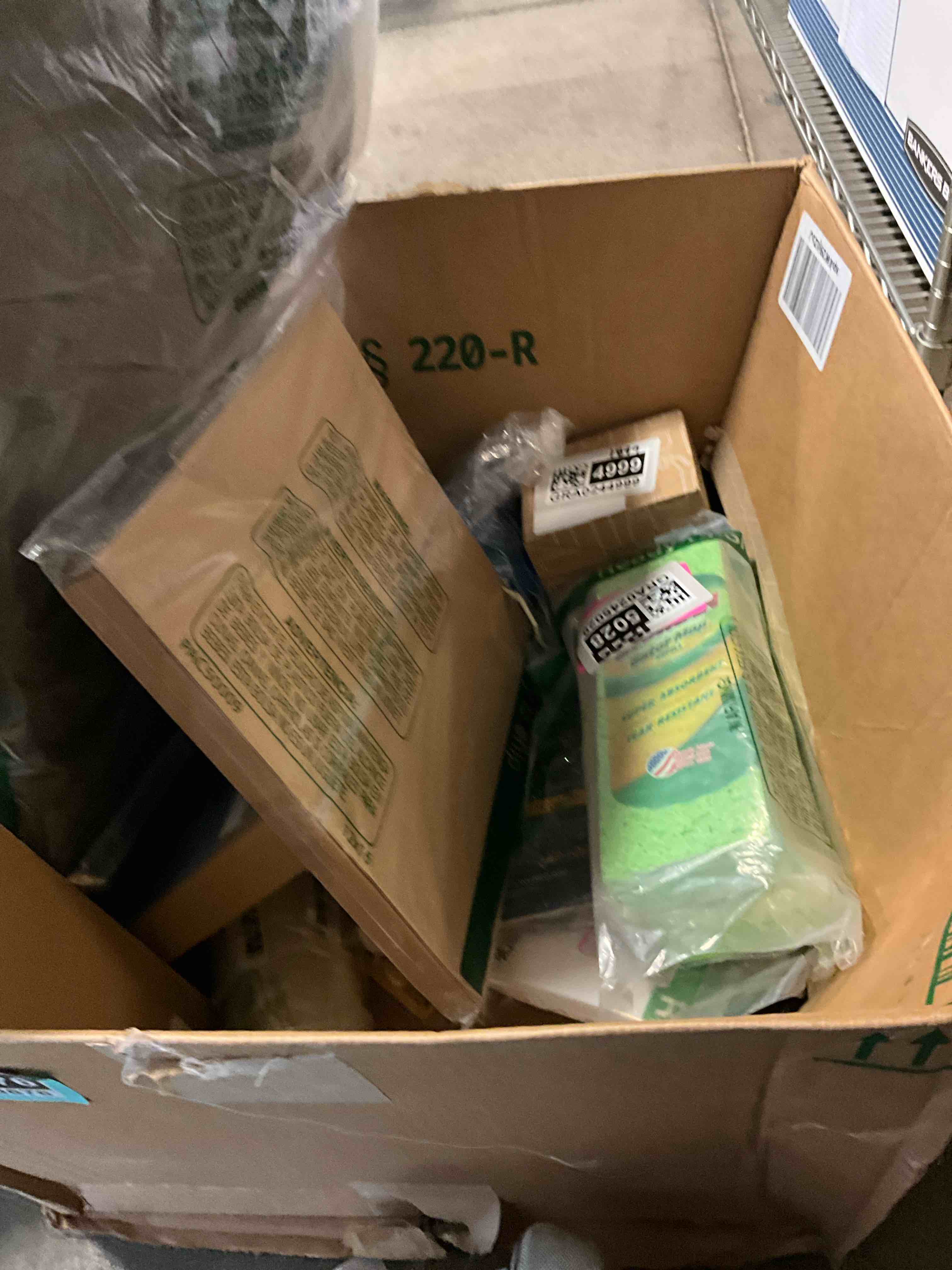 miscellaneous box of items 