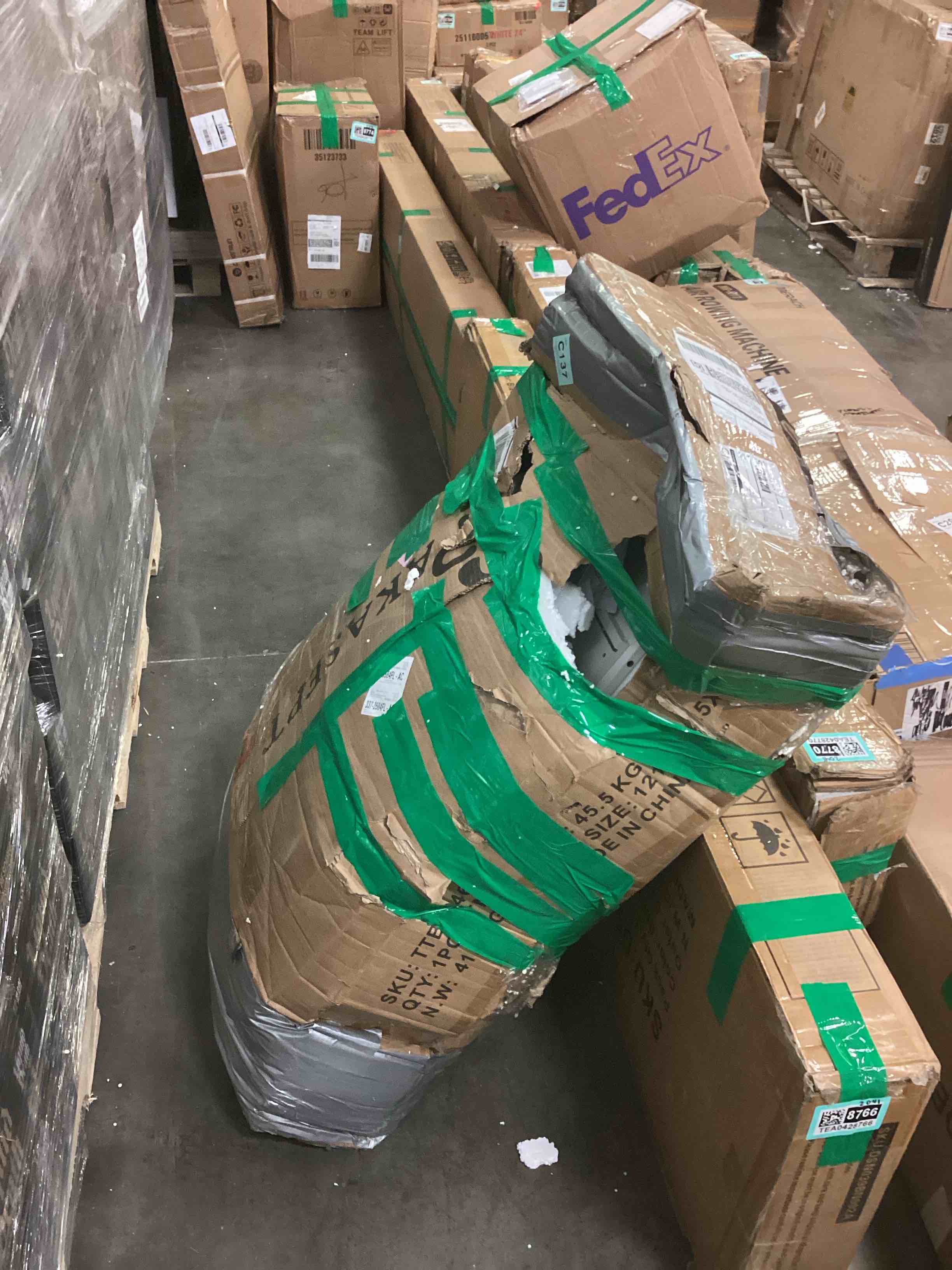 https://s3.amazonaws.com/lotting-images-prod/bidfta/TEA0428765_1734706627985.jpeg