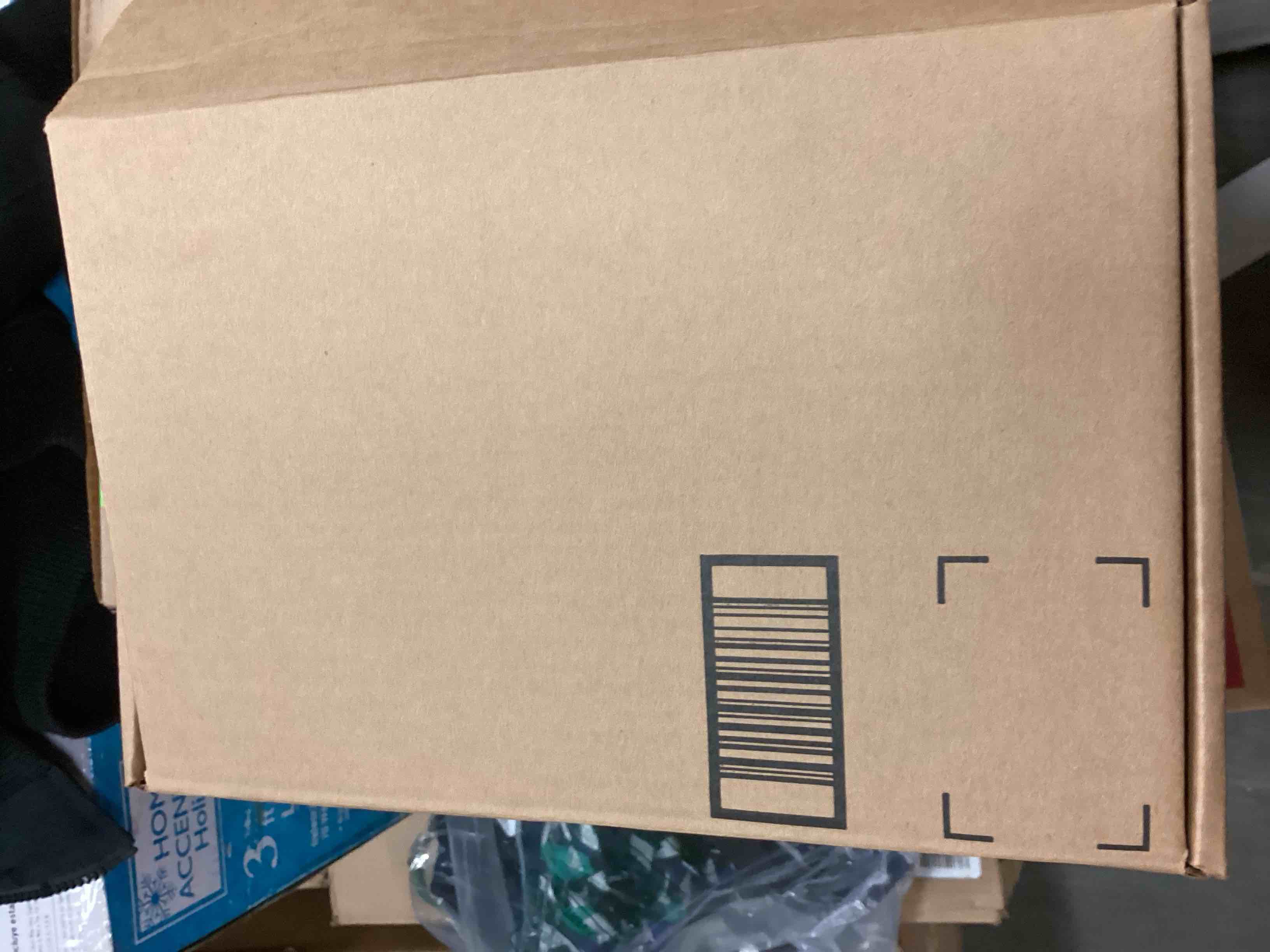 https://s3.amazonaws.com/lotting-images-prod/bidfta/TEA0429147_1733947325909.jpeg