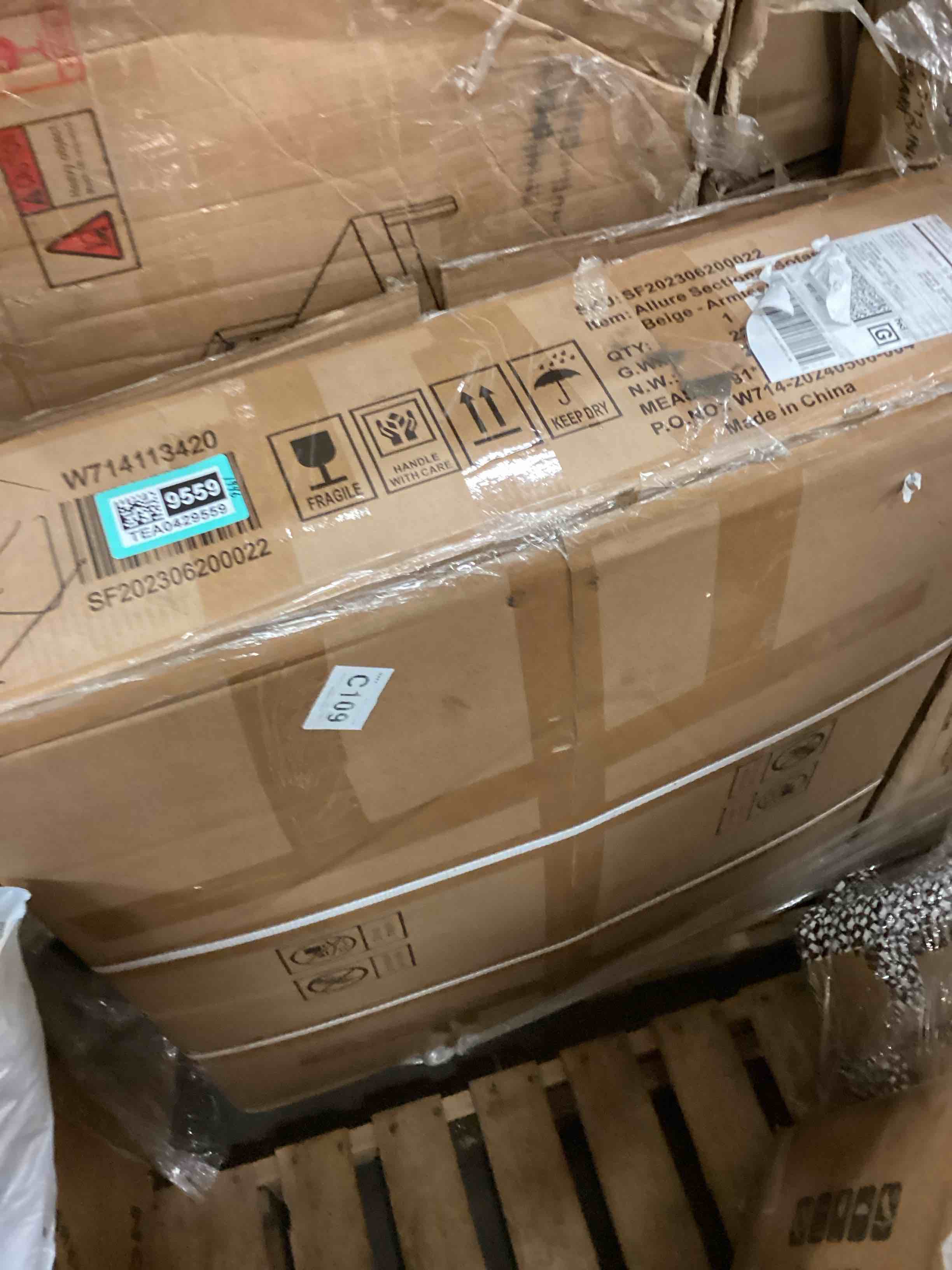 https://s3.amazonaws.com/lotting-images-prod/bidfta/TEA0429559_1733675901919.jpeg