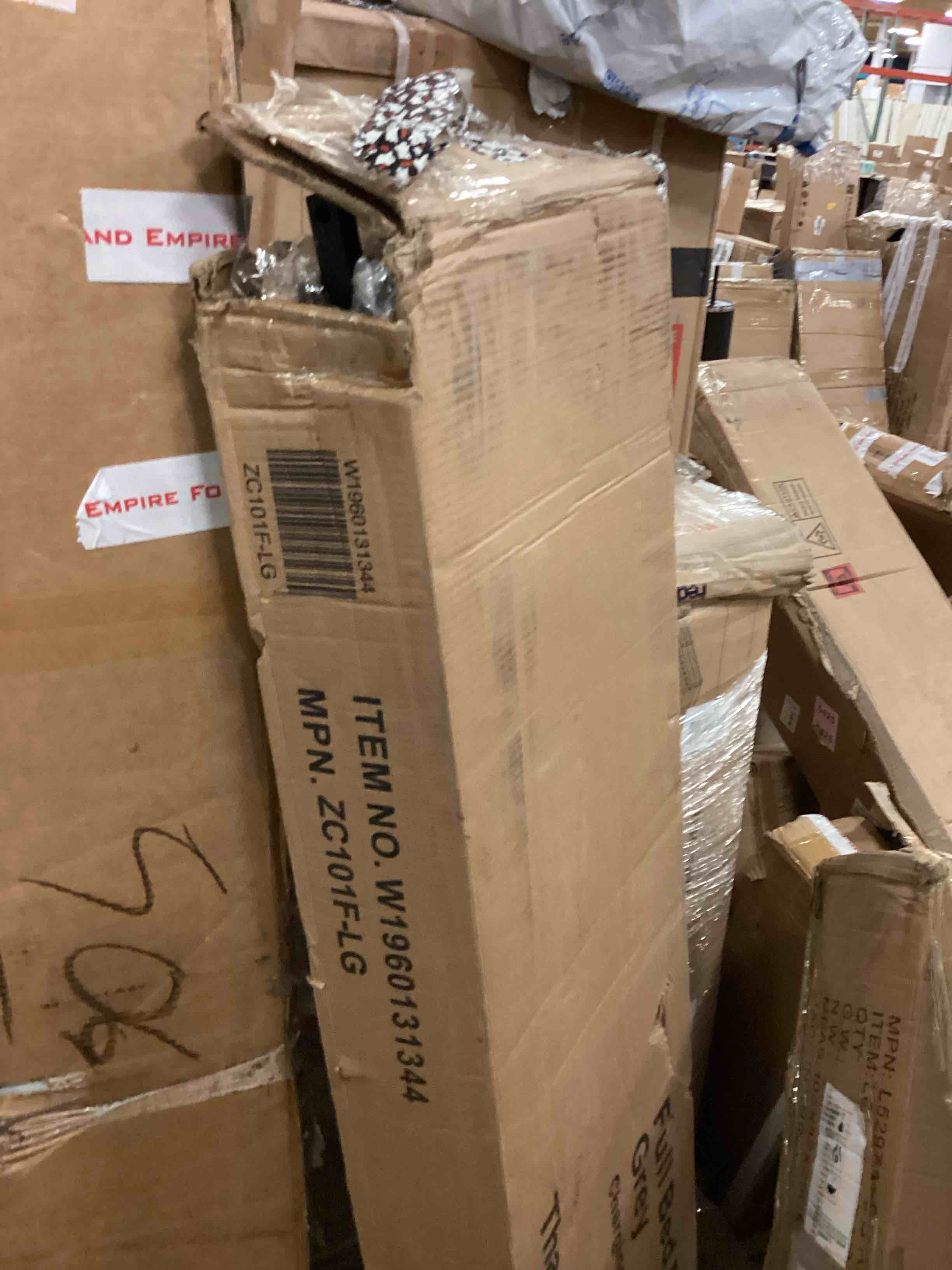https://s3.amazonaws.com/lotting-images-prod/bidfta/TEA0429563_1733674420705.jpeg
