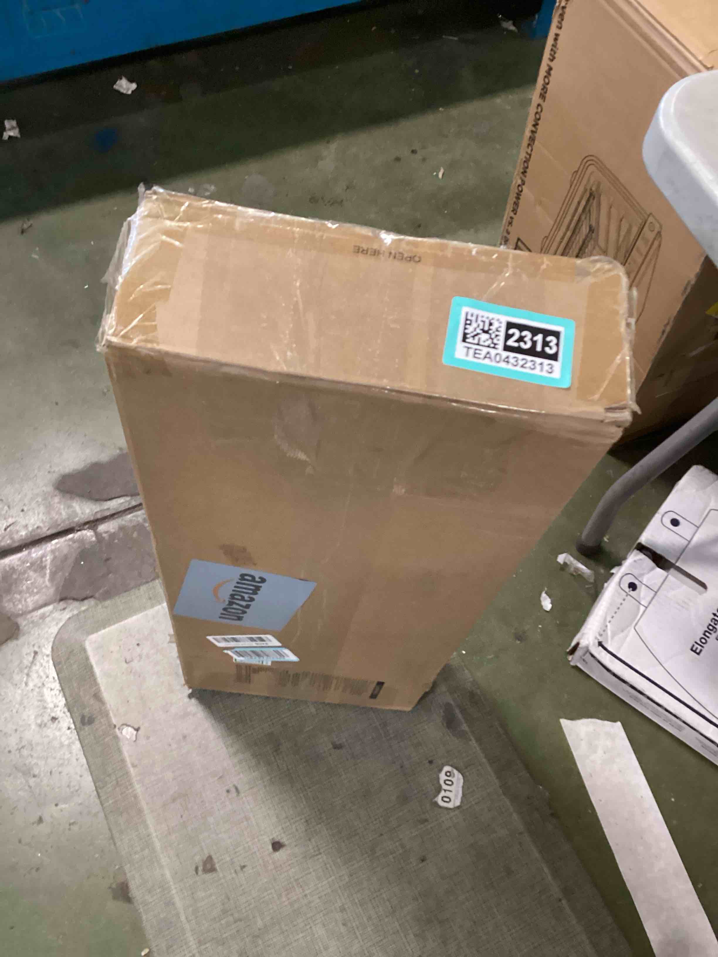 https://s3.amazonaws.com/lotting-images-prod/bidfta/TEA0432313_1730132985771.jpeg