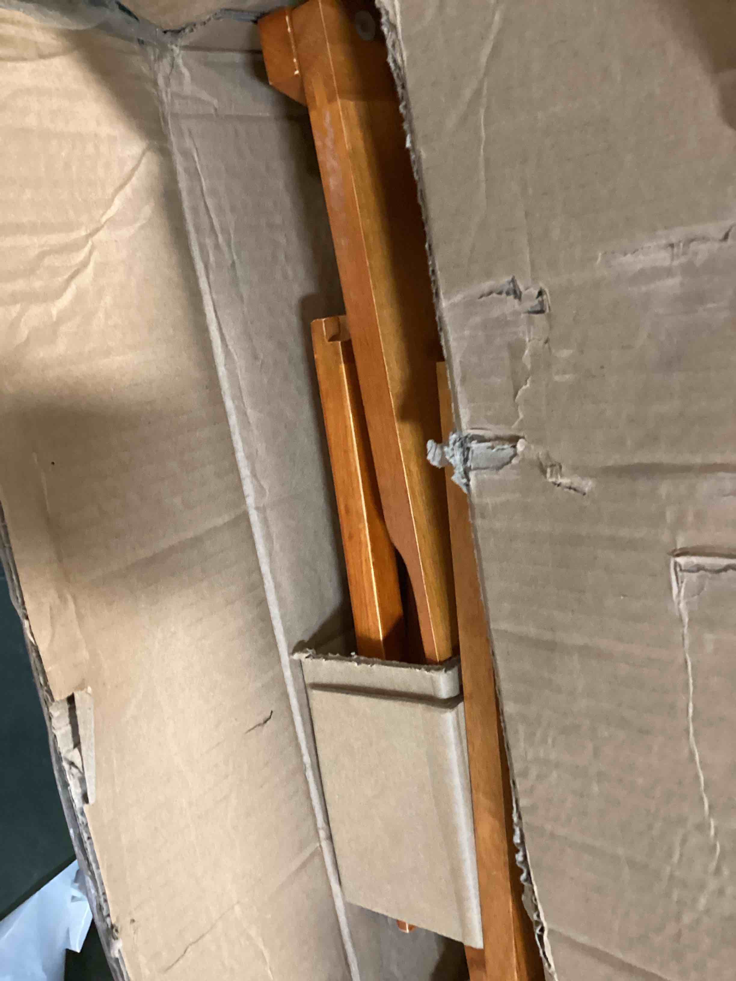 https://s3.amazonaws.com/lotting-images-prod/bidfta/TEA0432687_1729941780146.jpeg